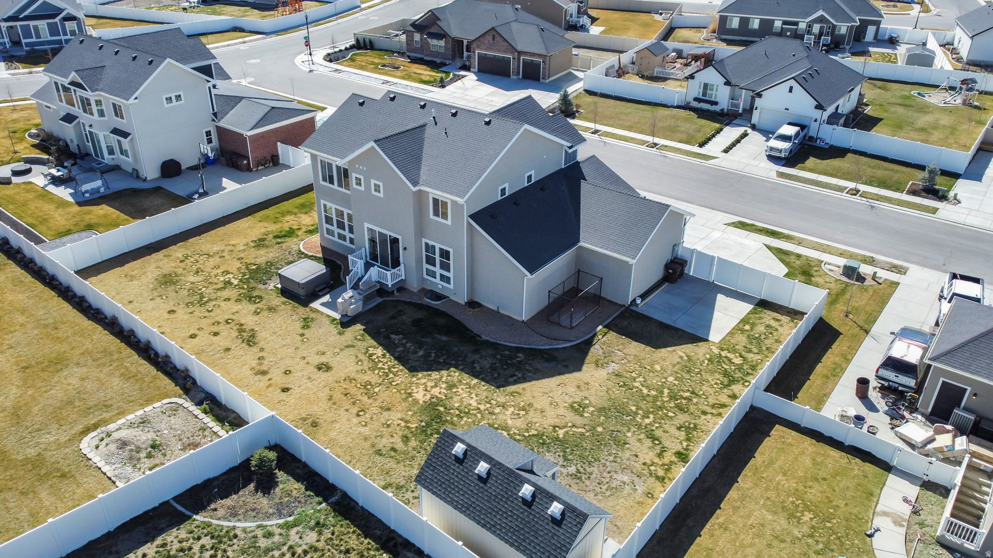 OVERLAND EST 134 - Residential