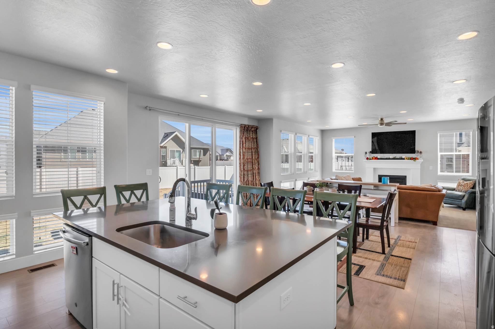 OVERLAND EST 134 - Residential