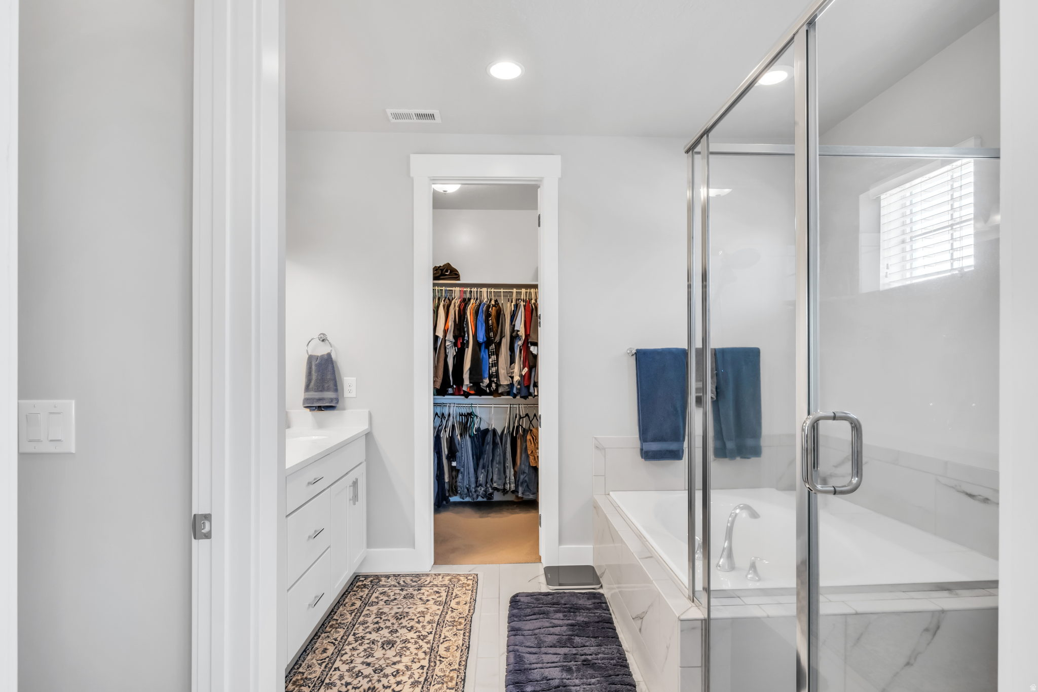 OVERLAND EST 134 - Residential