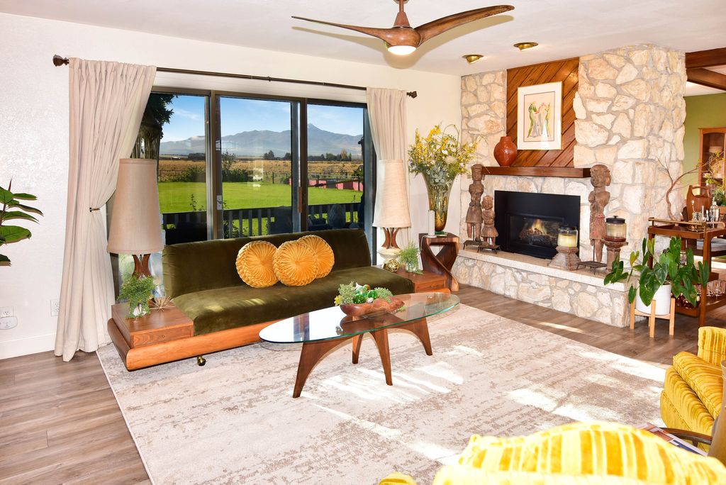 Photo of 23274 S 8TH ST E, Downey, ID 83234 (MLS # 2142979)