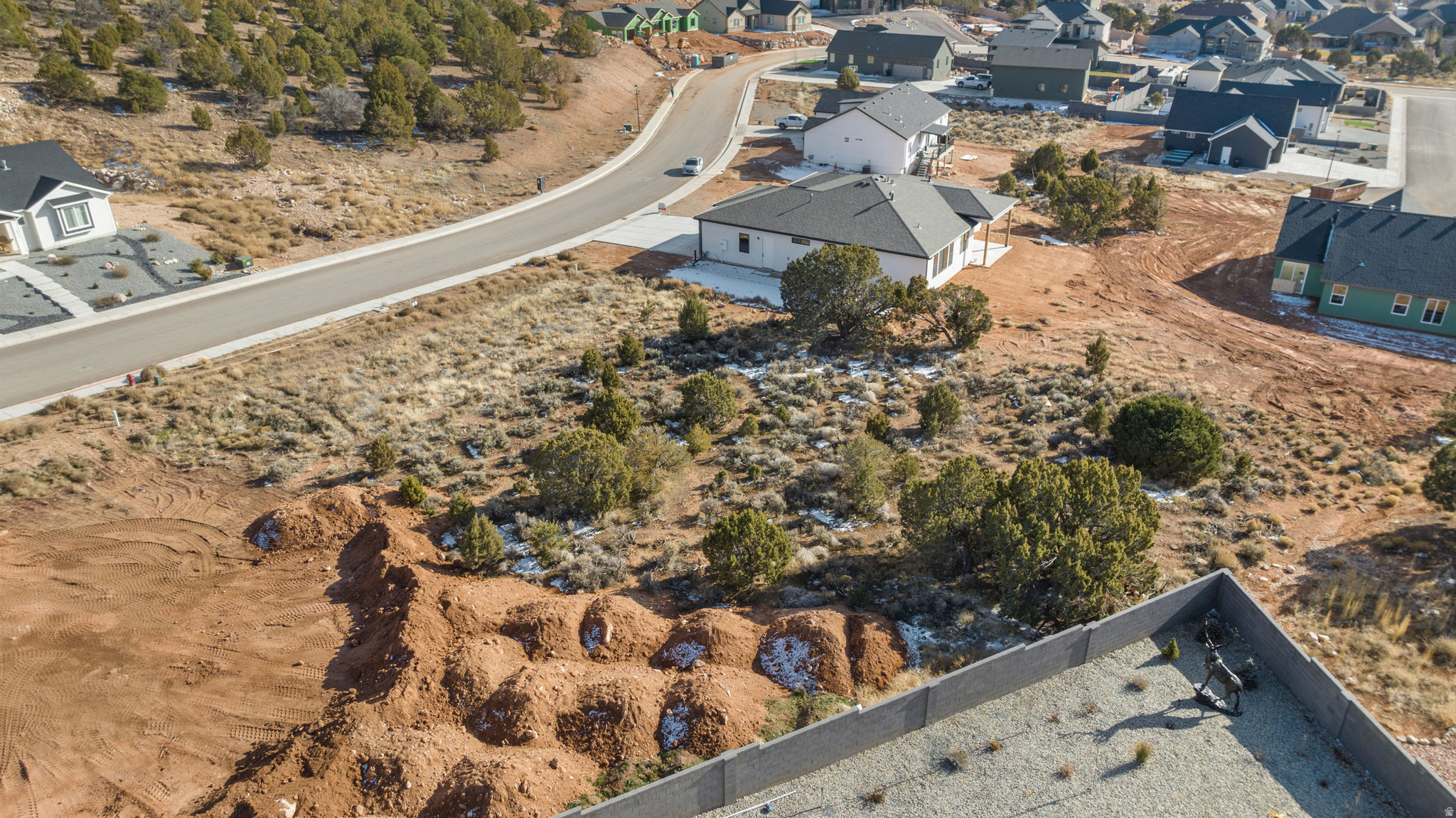 SADDLEBACK RIDGE - Land