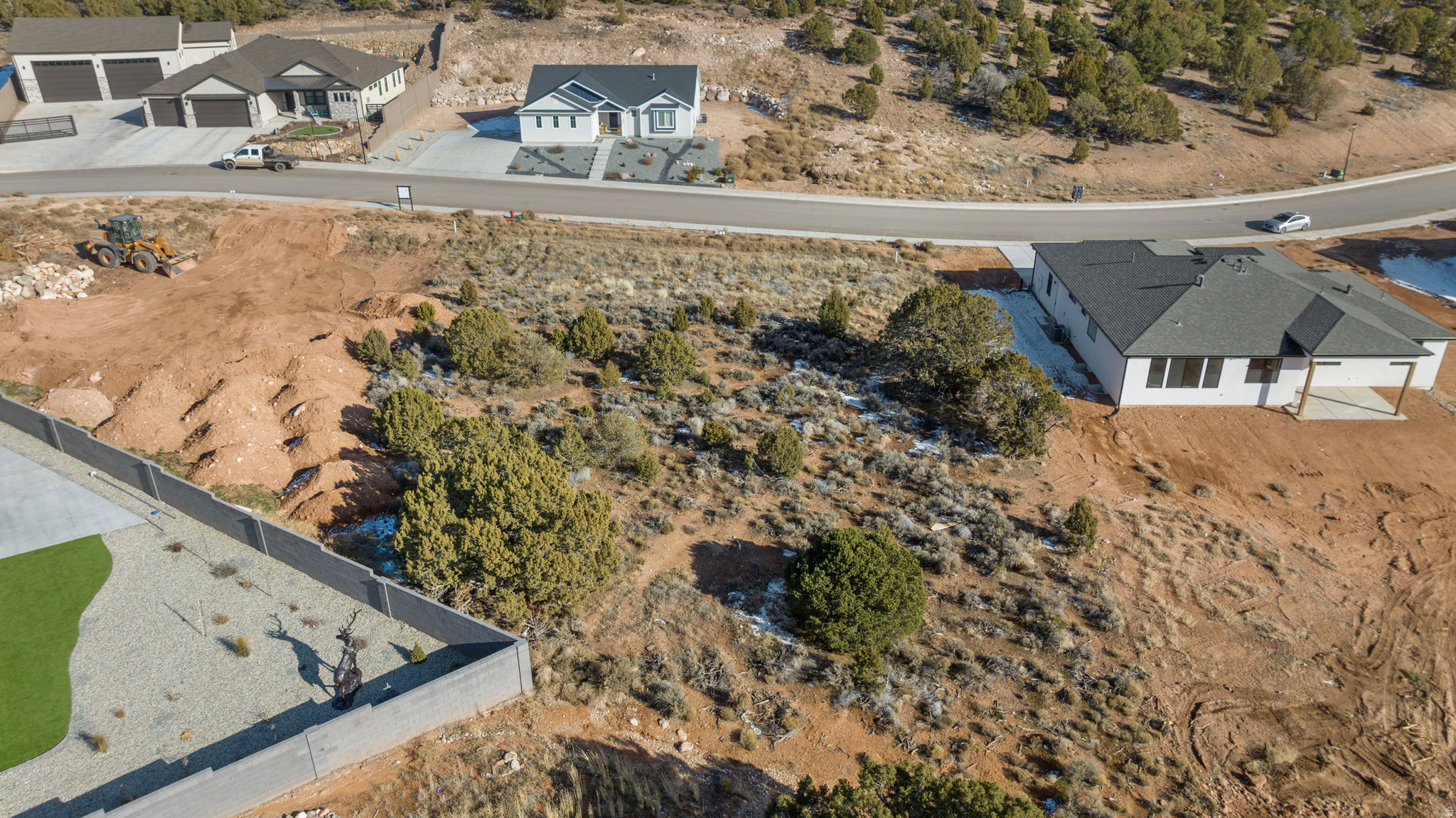 SADDLEBACK RIDGE - Land