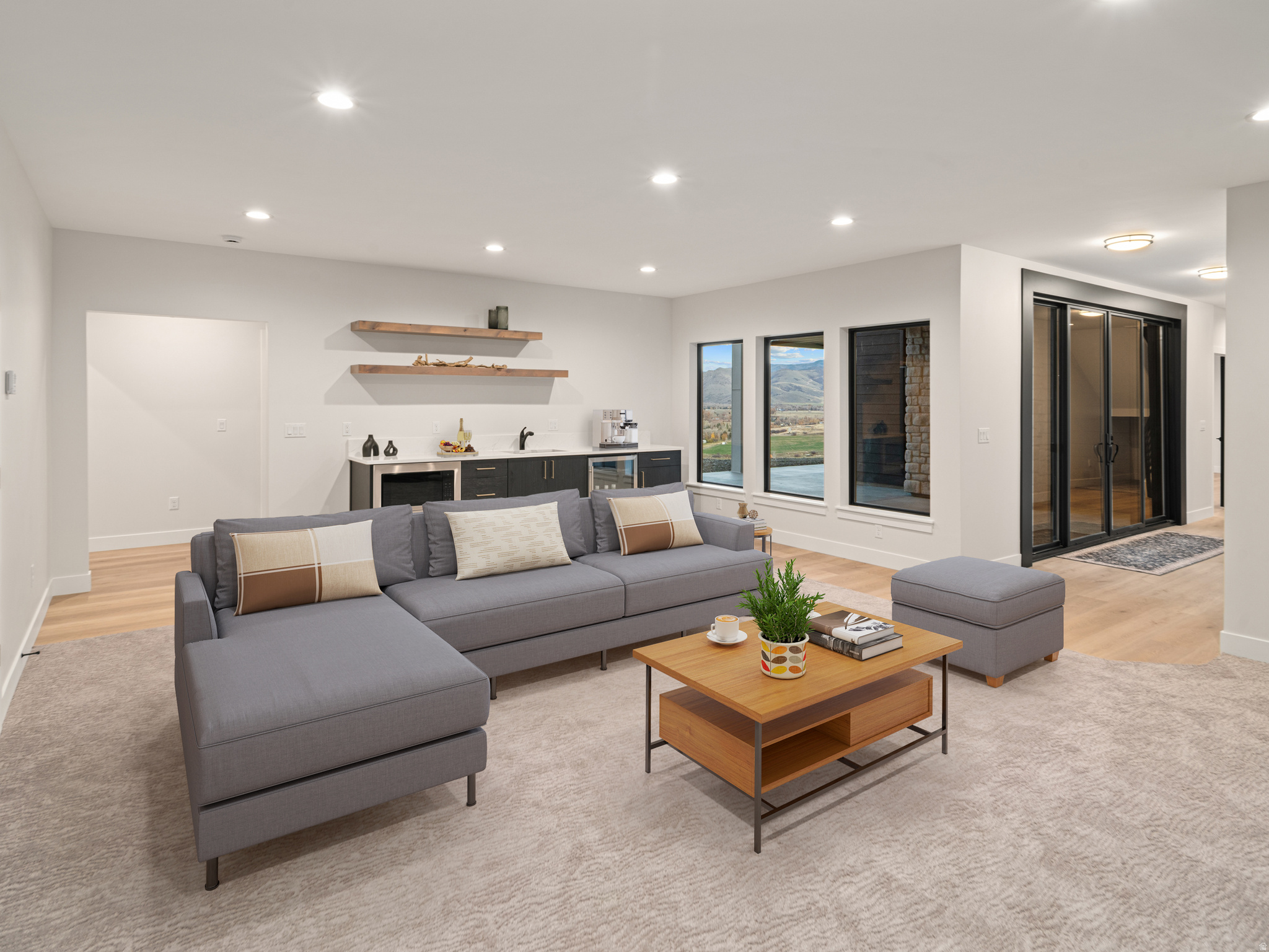 SUMMIT AT SKI LAKE - Residential