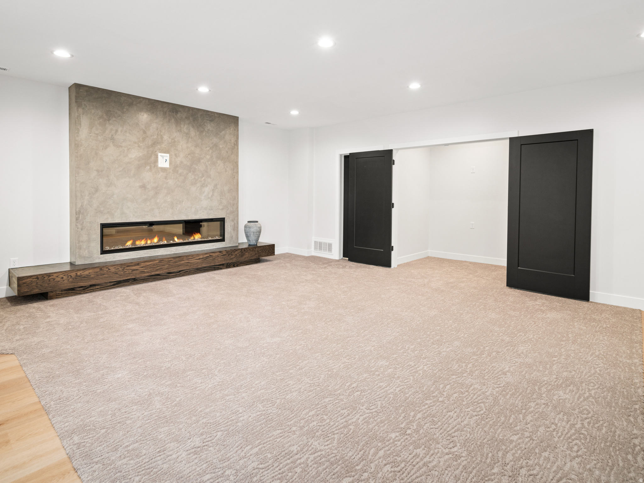 SUMMIT AT SKI LAKE - Residential