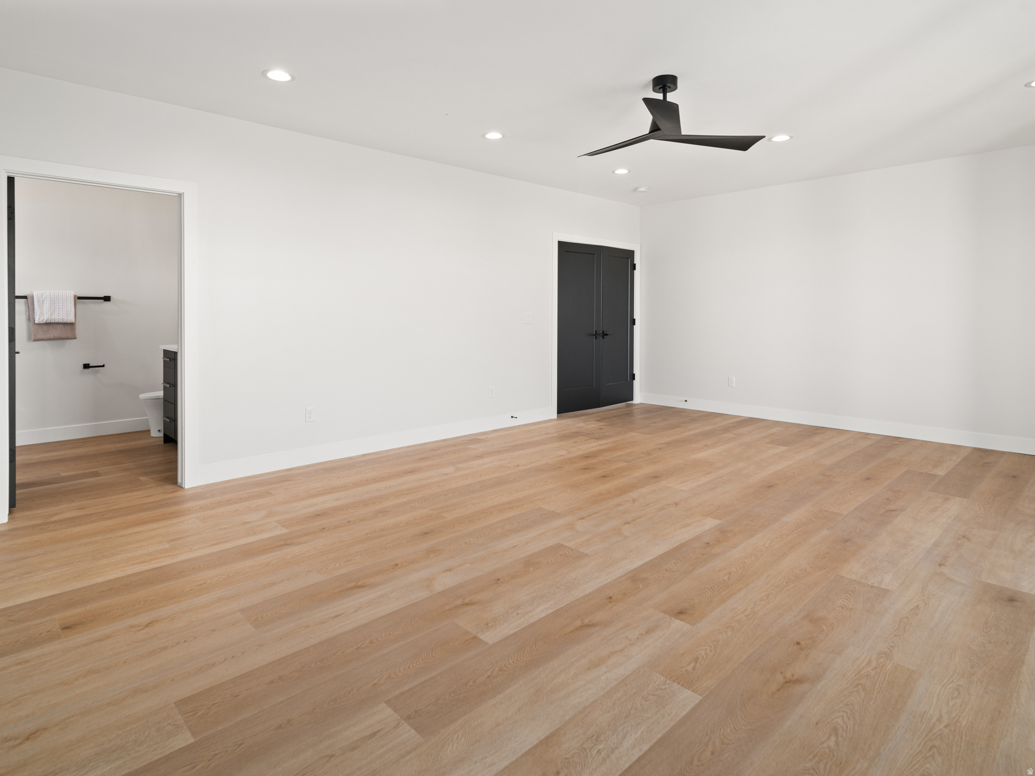 SUMMIT AT SKI LAKE - Residential