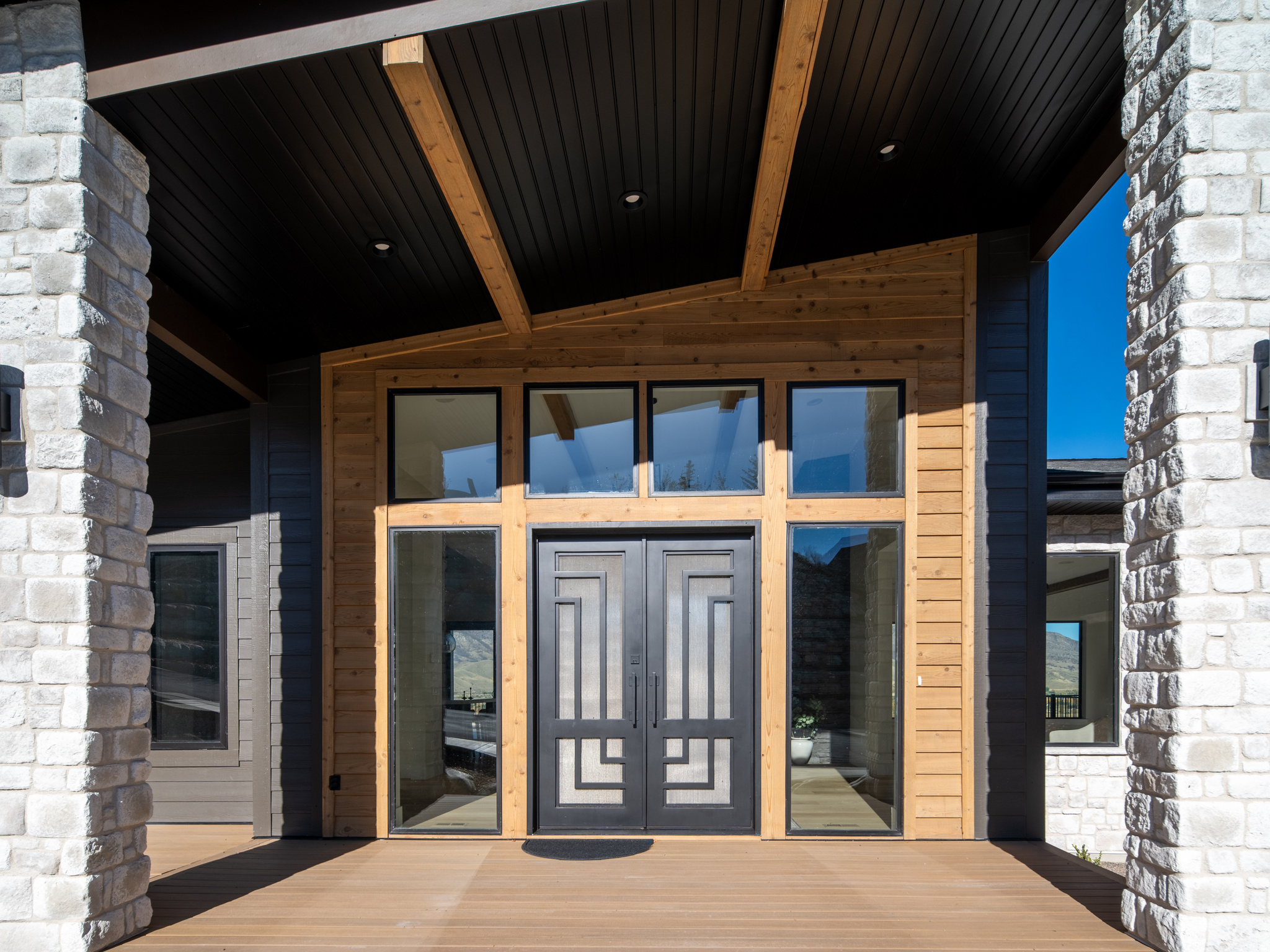 SUMMIT AT SKI LAKE - Residential