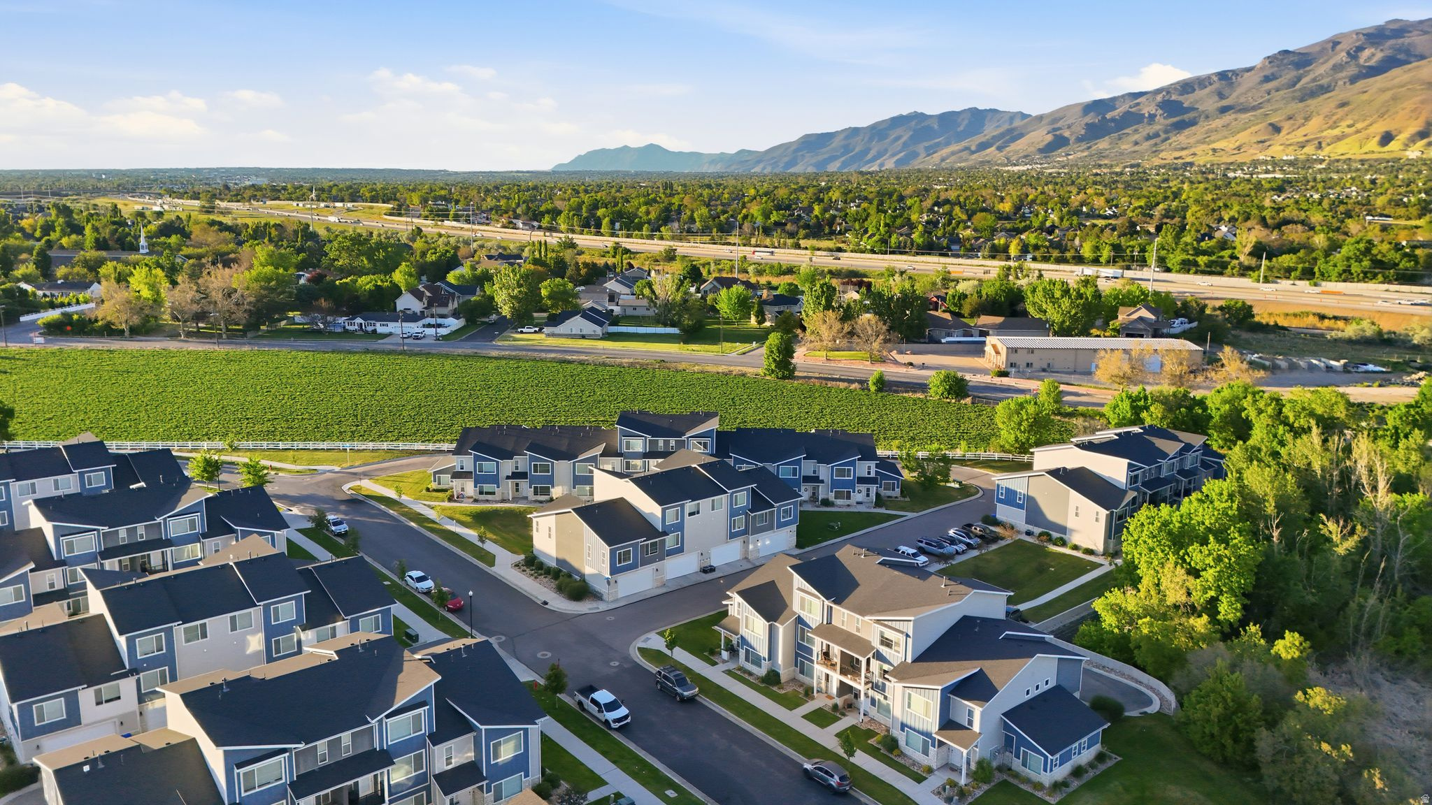 ARROWGATE - Residential