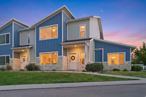 Tiny photo for 1881 W HAIGHT CREEK LOOP, Farmington, UT 84025 (MLS # 2156449)