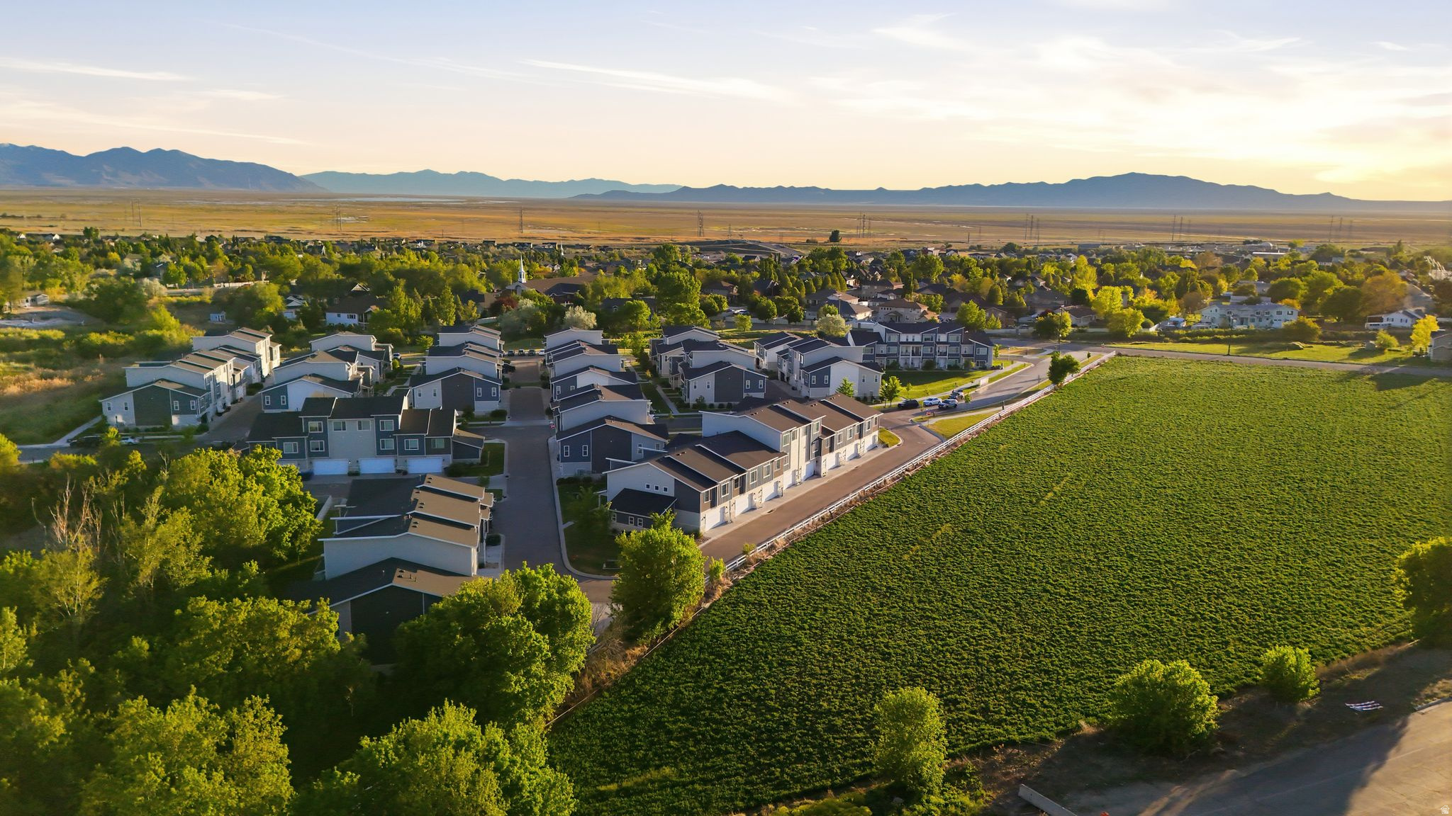 ARROWGATE - Residential