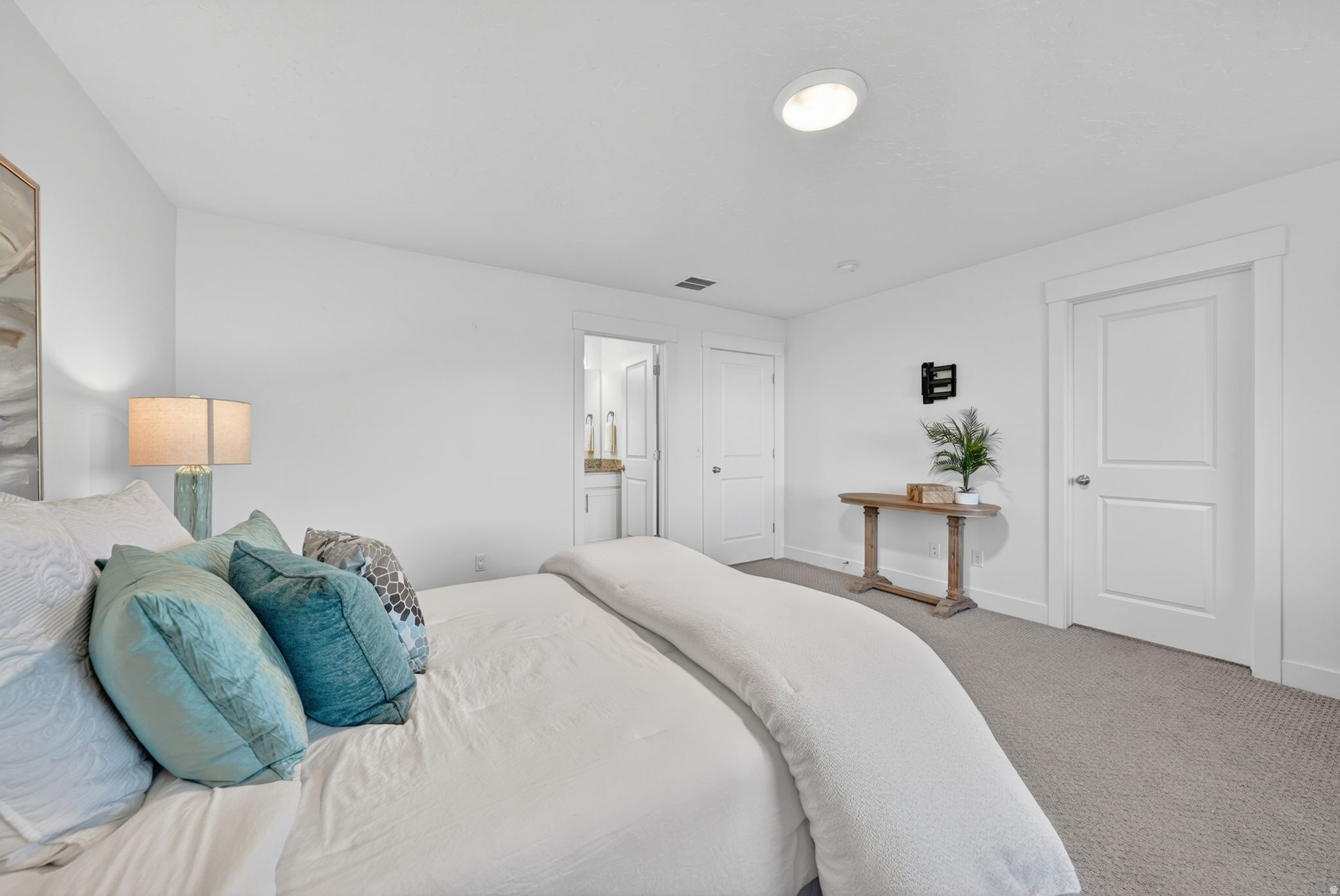 ARROWGATE - Residential