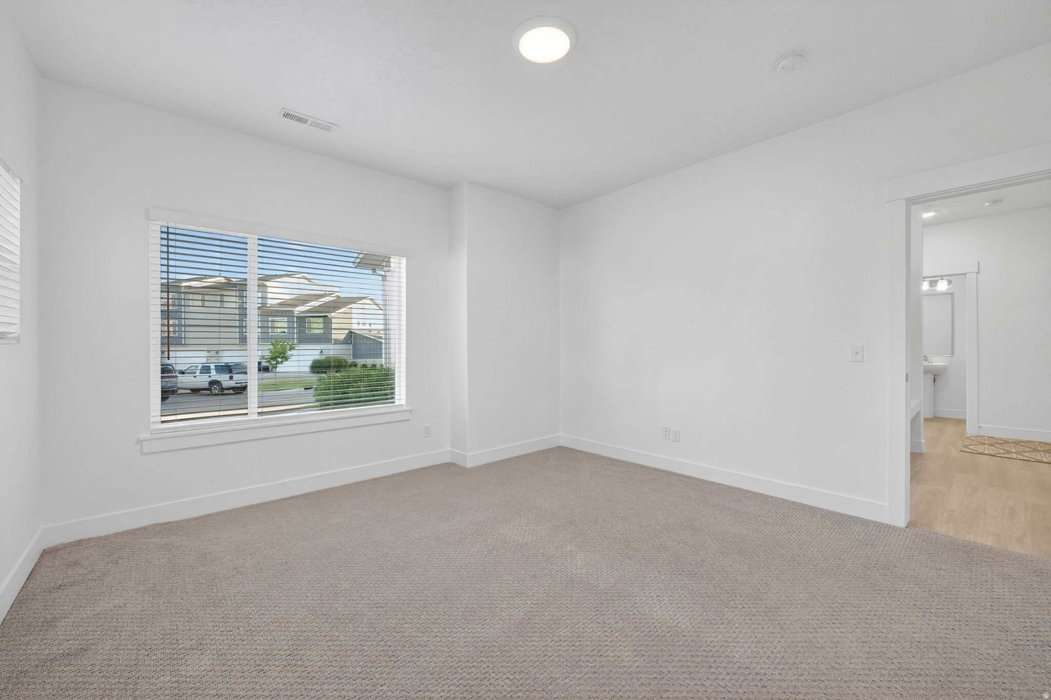 ARROWGATE - Residential
