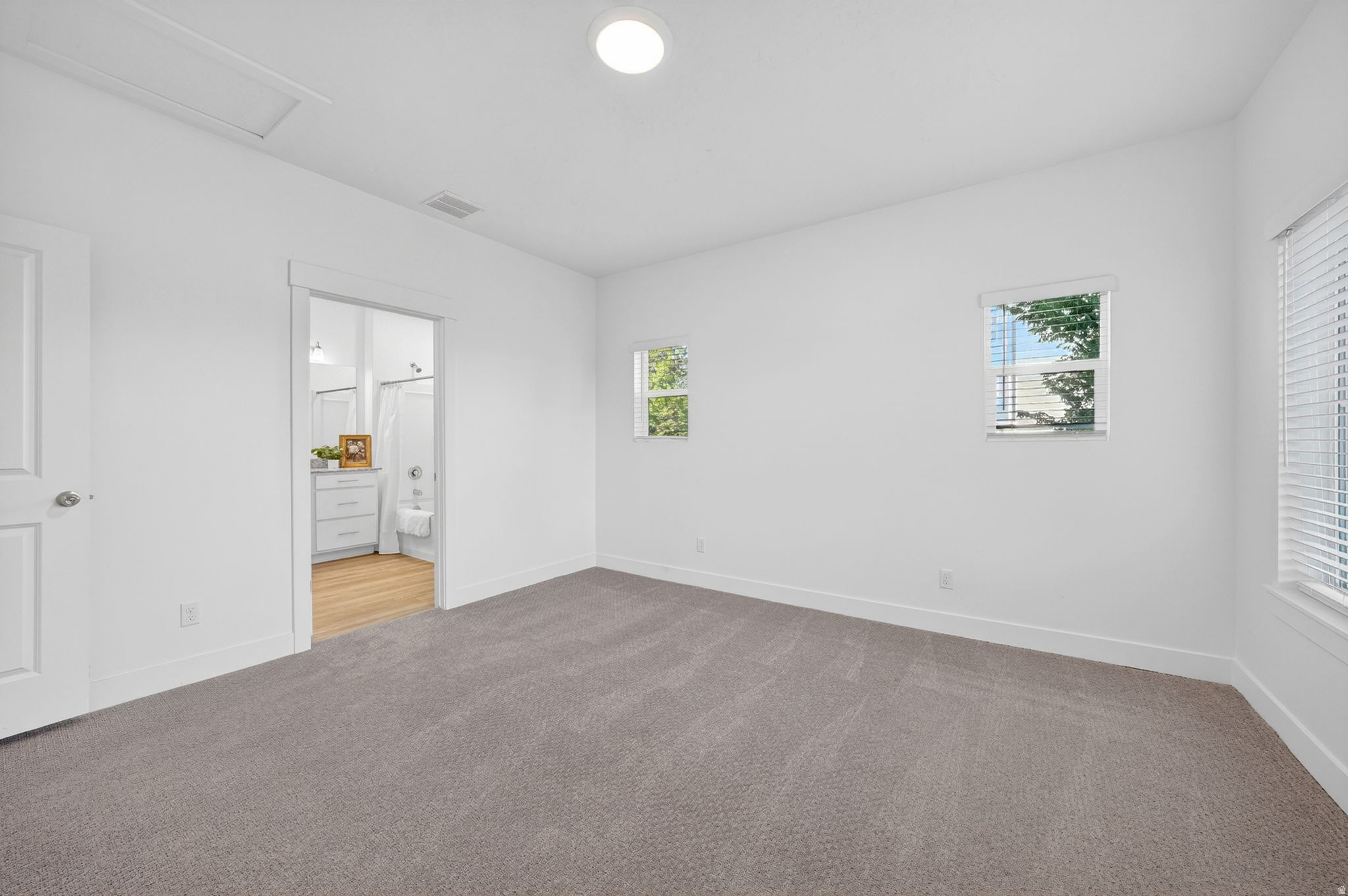 ARROWGATE - Residential