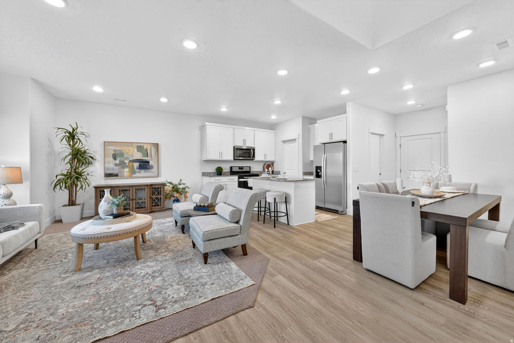 ARROWGATE - Residential