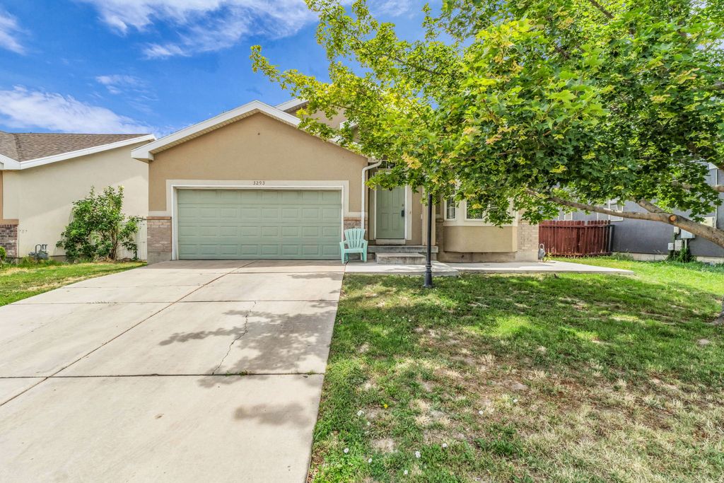Photo of 3293 W BROOKWAY DR, West Valley City, UT 84119 (MLS # 2170088)