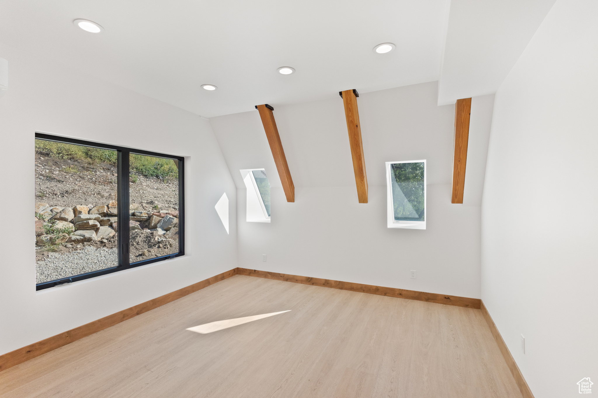 PINE MEADOW RANCH - Residential