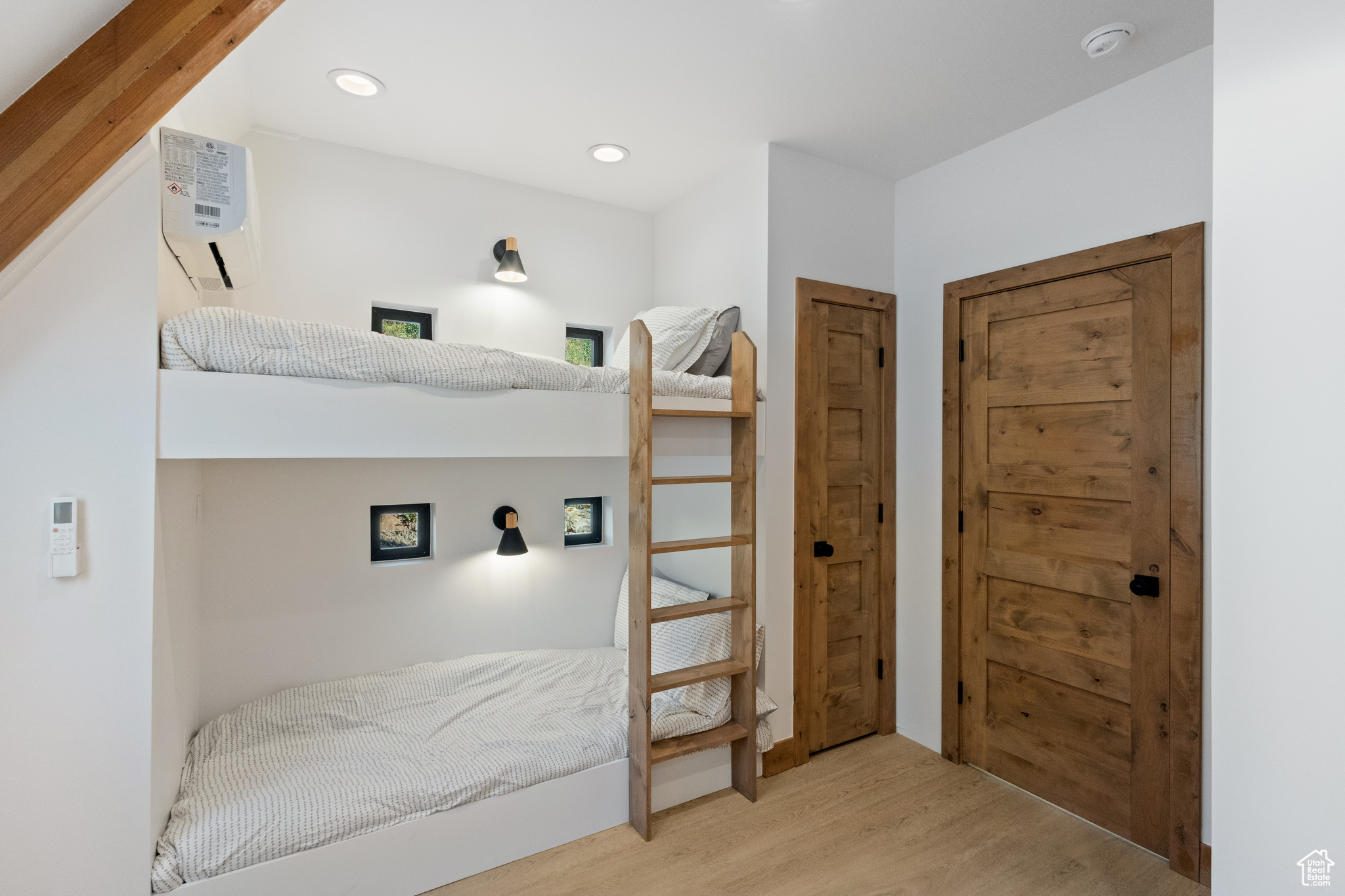 PINE MEADOW RANCH - Residential