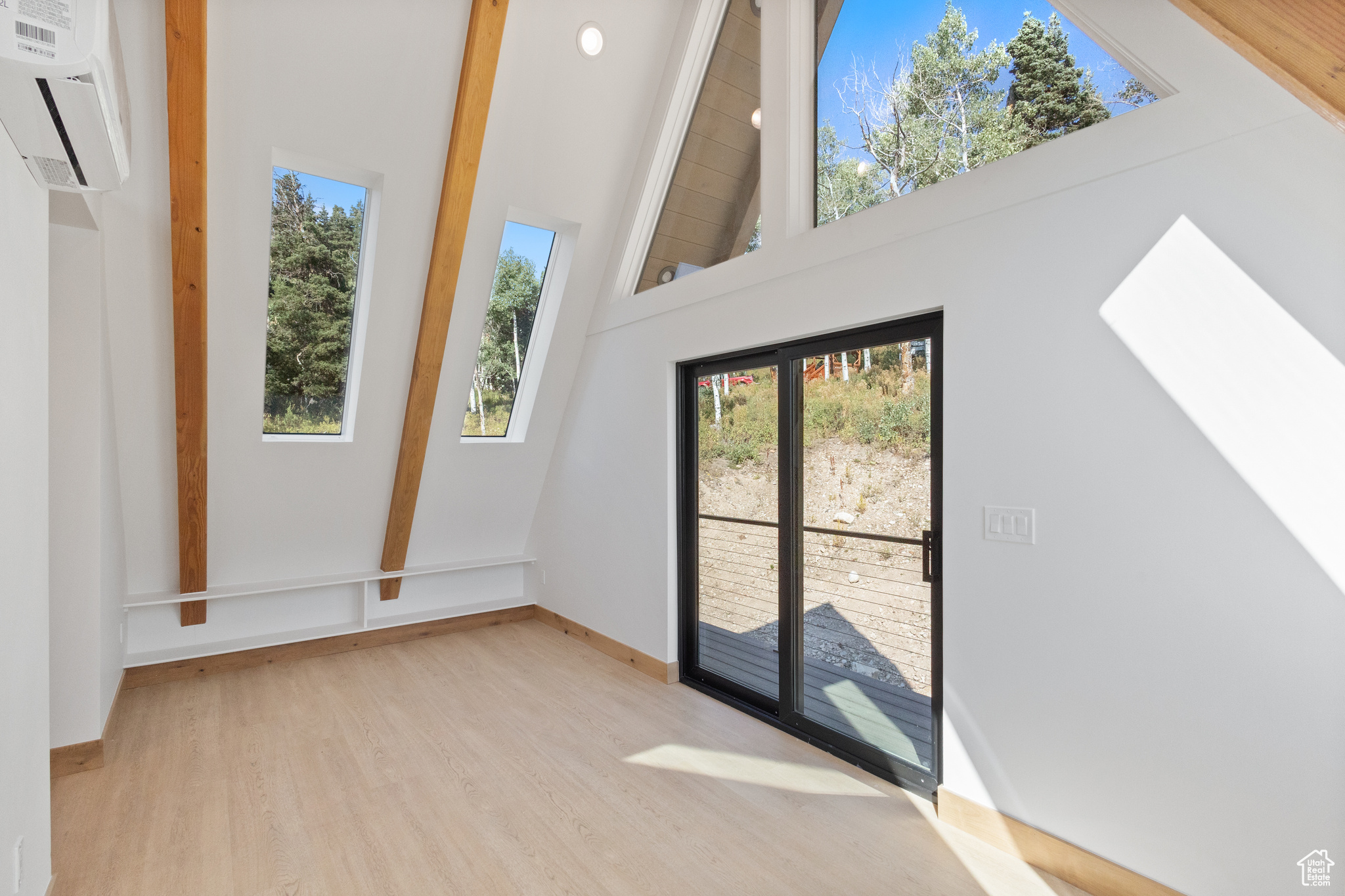 PINE MEADOW RANCH - Residential