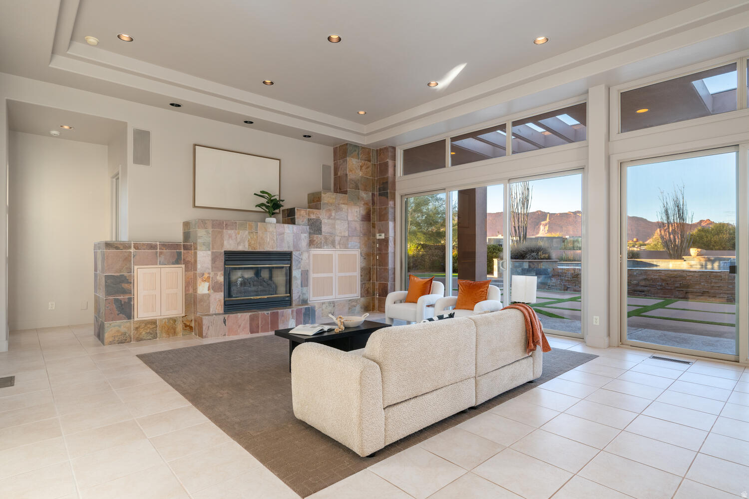 ANASAZI HILLS AT ENTRADA 1 - Residential