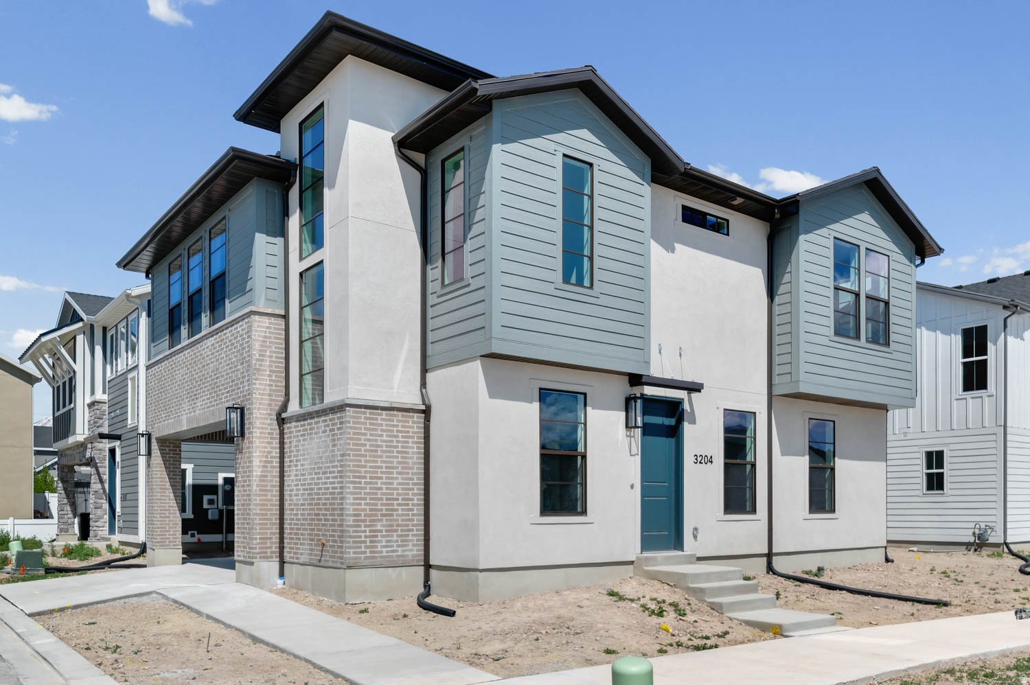 BROADVIEW COTTAGES 804 - Residential