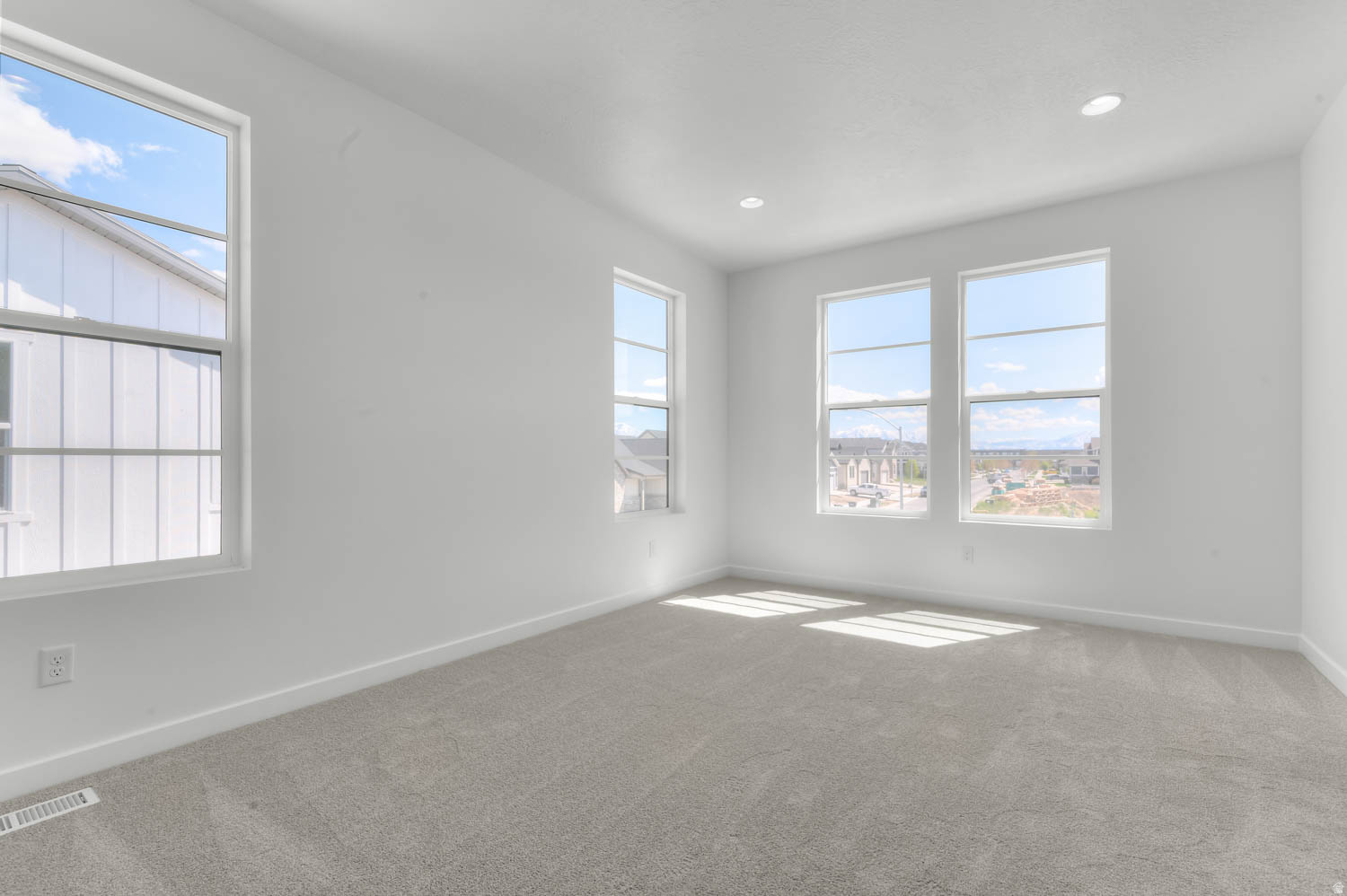 BROADVIEW COTTAGES 804 - Residential