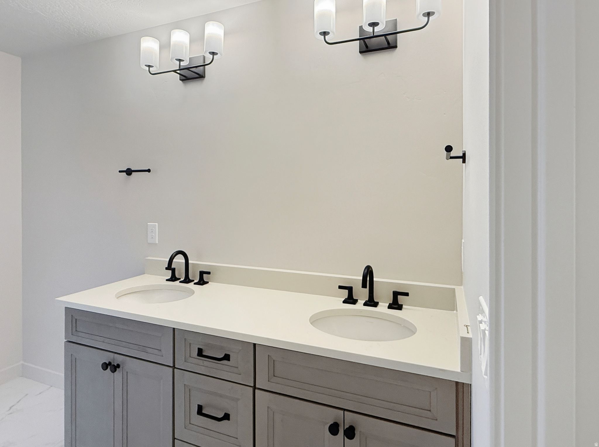 OQUIRRH WEST - Residential