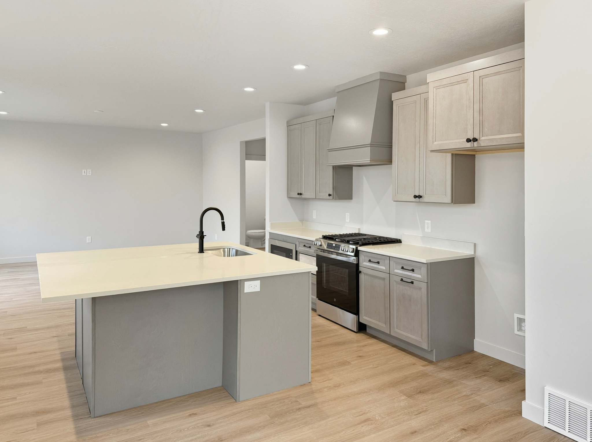 OQUIRRH WEST - Residential