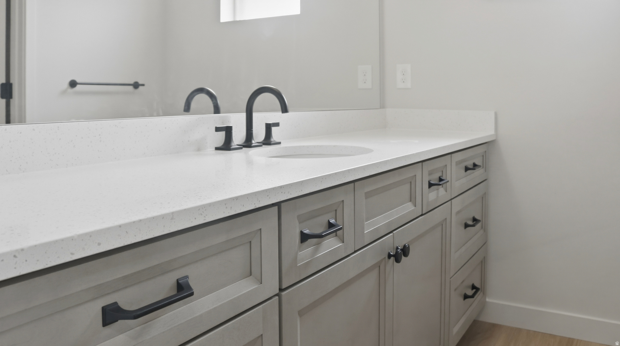 OQUIRRH WEST - Residential