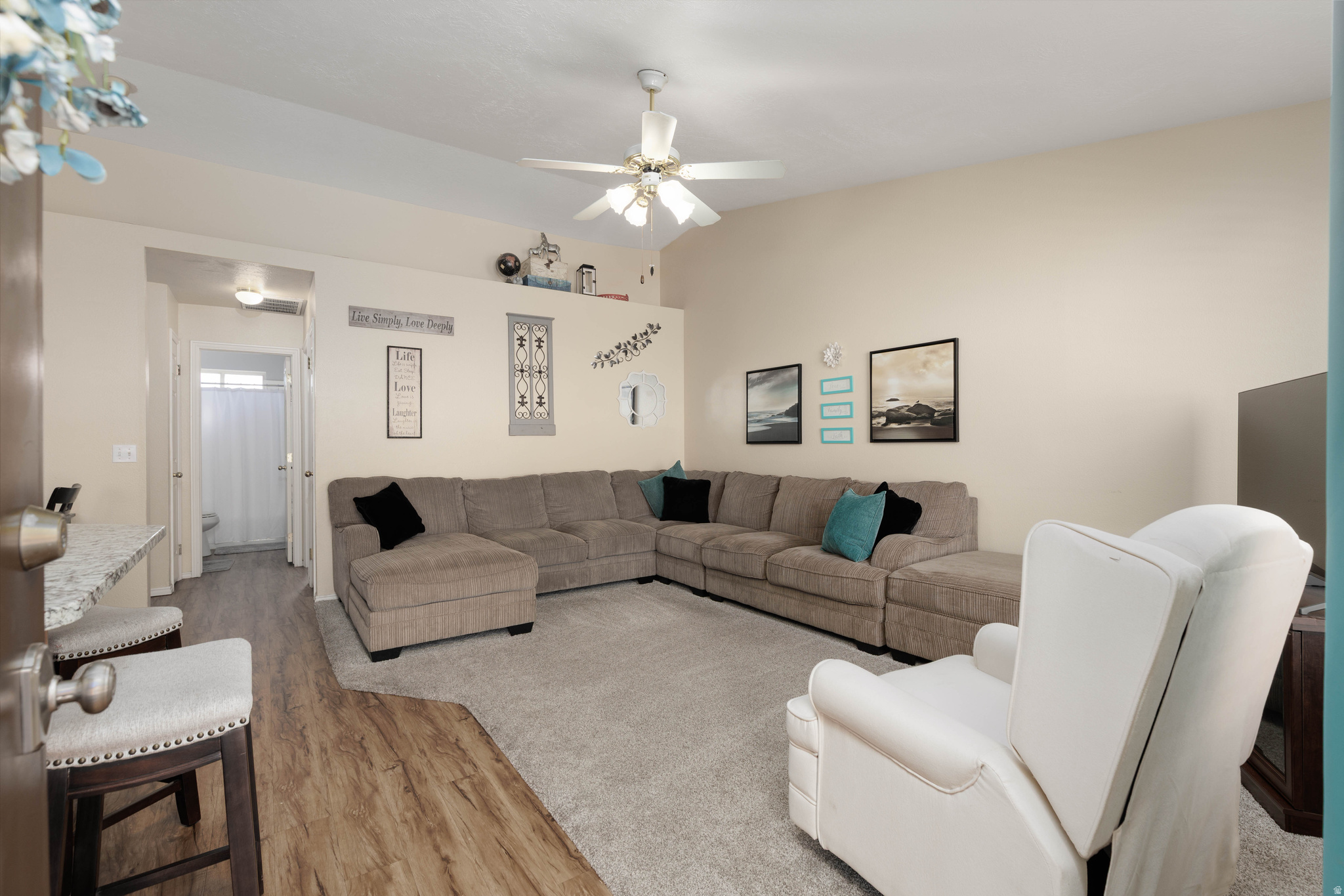 GARDENS SOUTH CONDO 4 - Residential