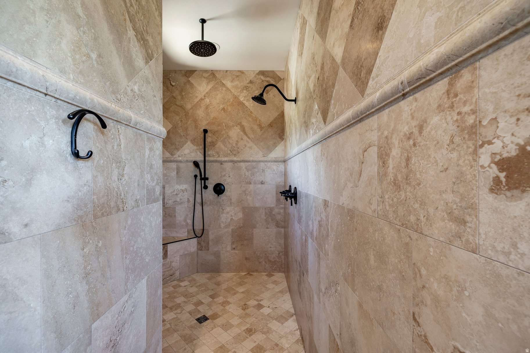THE HIGHLANDS AT WOLF CREEK - Residential