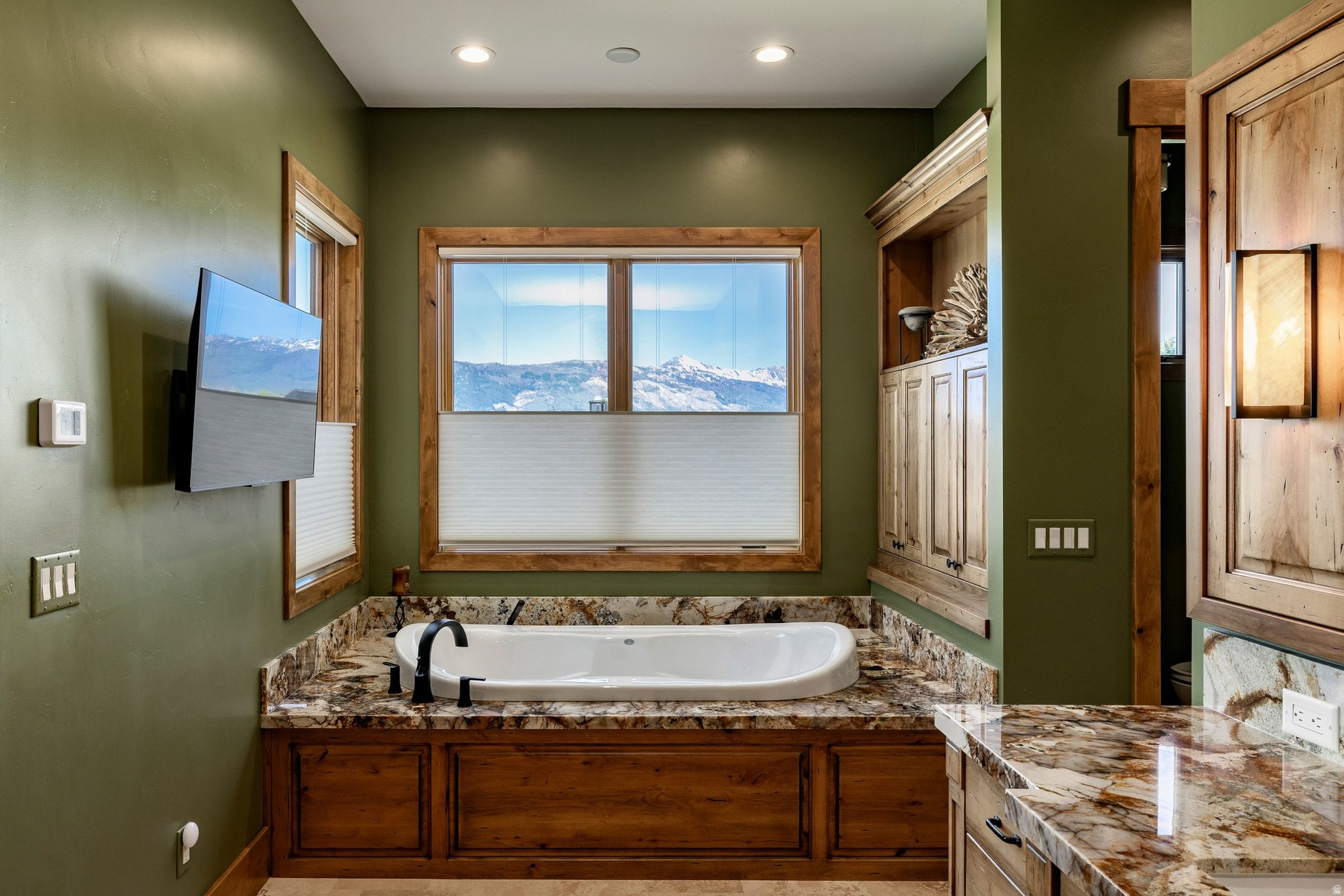 THE HIGHLANDS AT WOLF CREEK - Residential