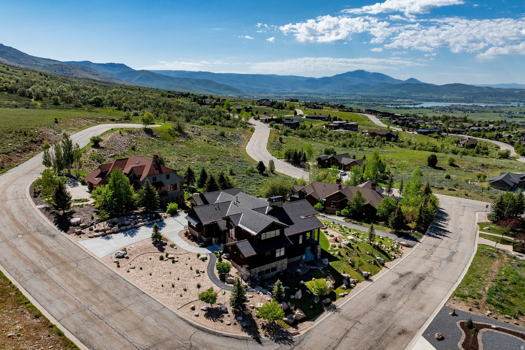 THE HIGHLANDS AT WOLF CREEK - Residential