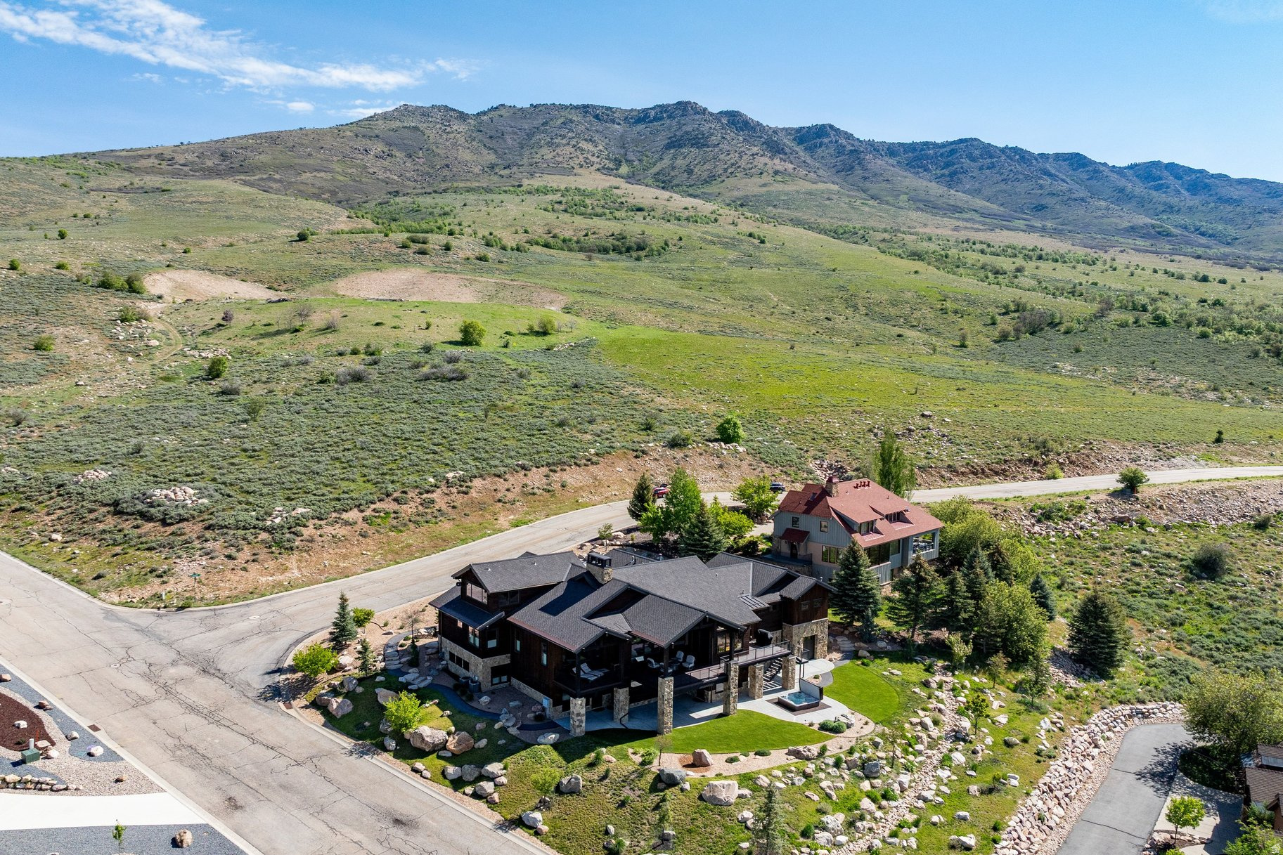 THE HIGHLANDS AT WOLF CREEK - Residential