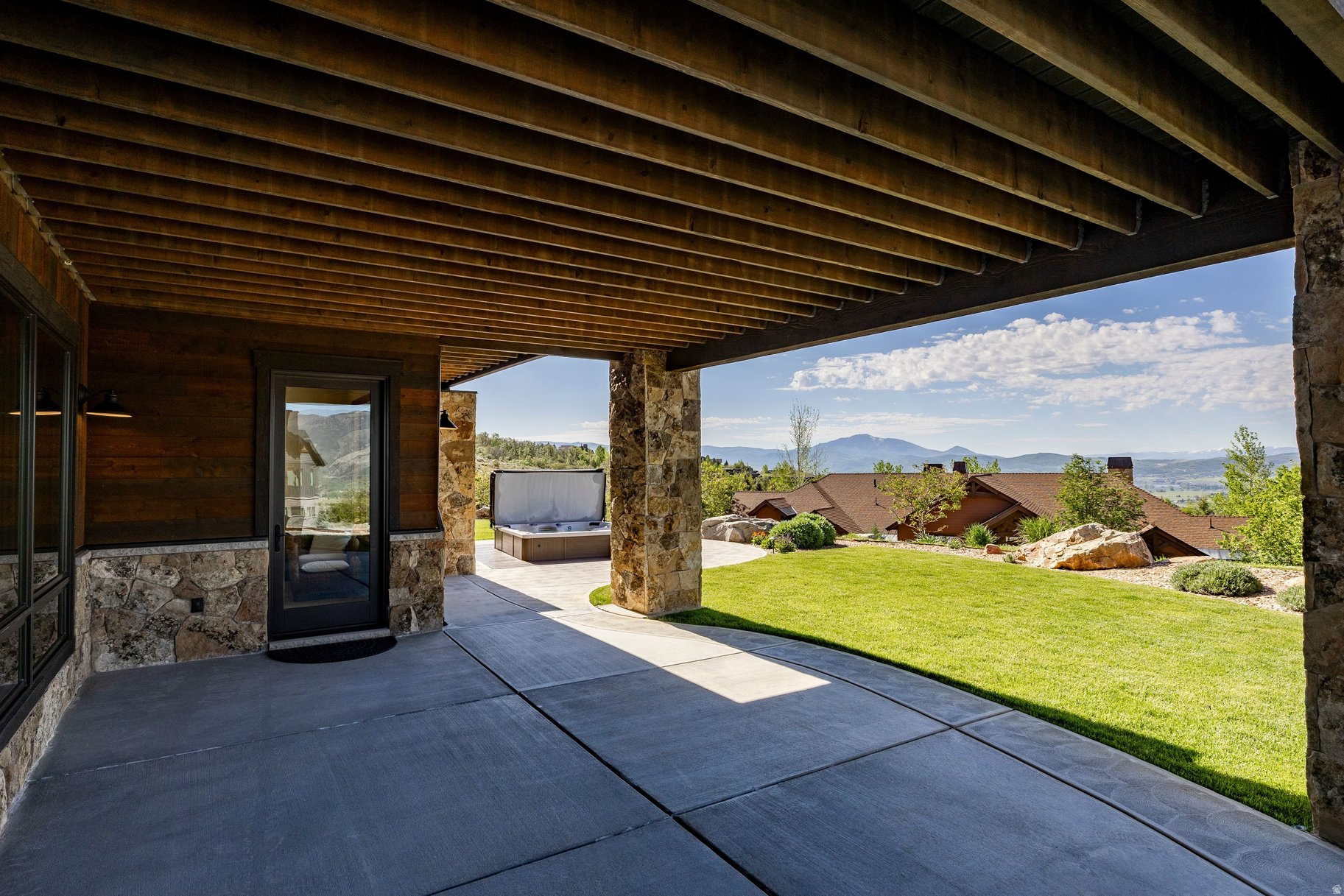 THE HIGHLANDS AT WOLF CREEK - Residential