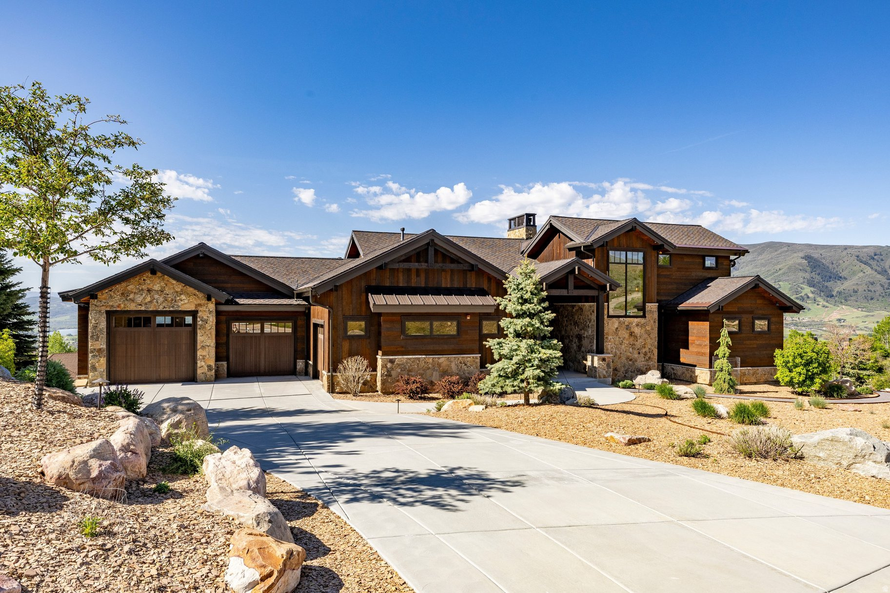 THE HIGHLANDS AT WOLF CREEK - Residential
