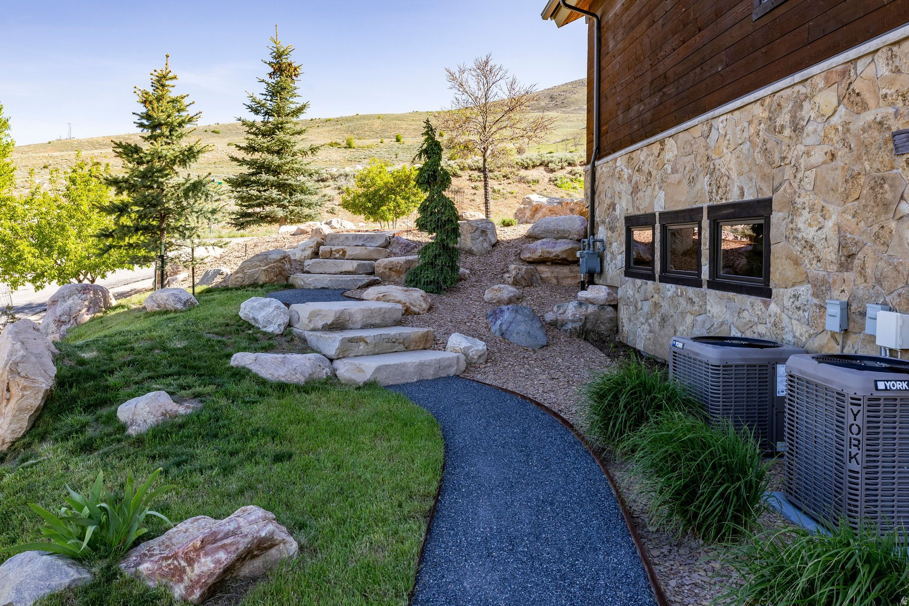 THE HIGHLANDS AT WOLF CREEK - Residential