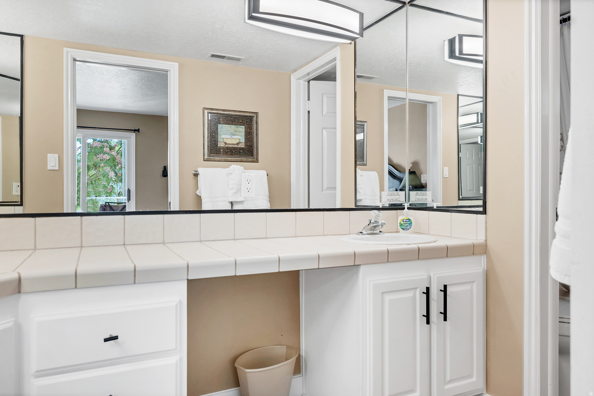 LAS PALMAS RESORT CONDO 1A - Residential