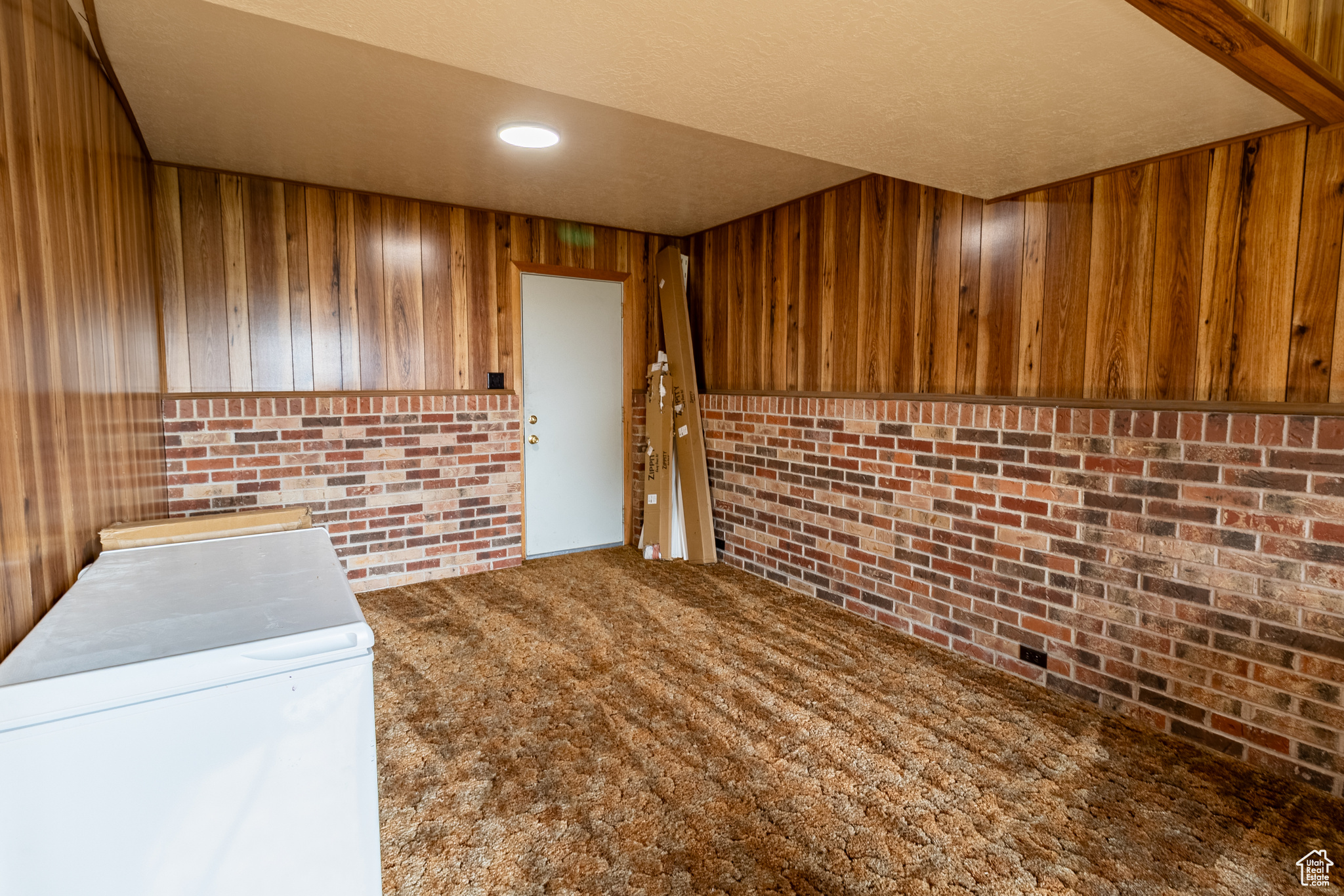 VALLEY WEST RANCHES - Residential