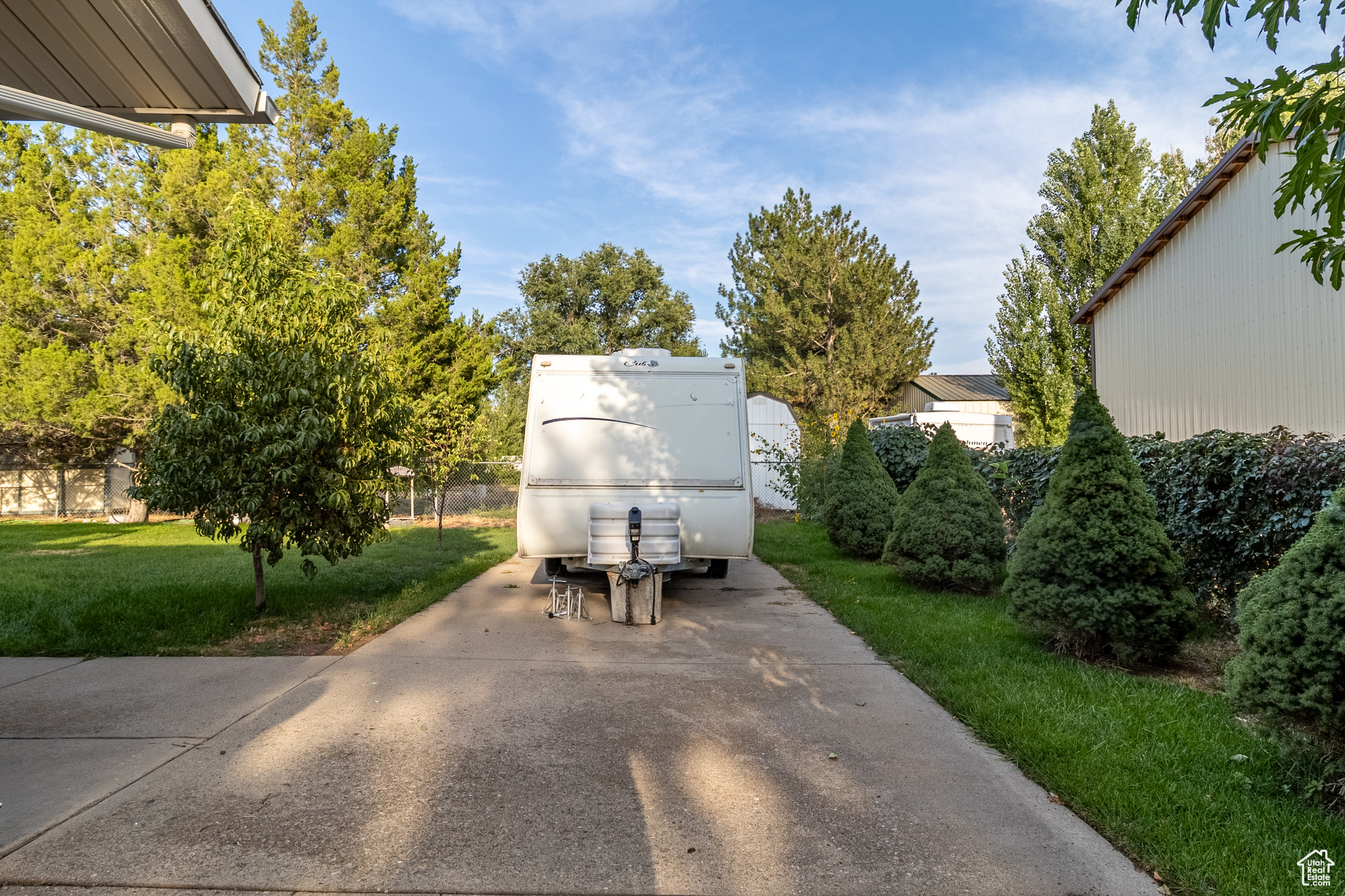 VALLEY WEST RANCHES - Residential