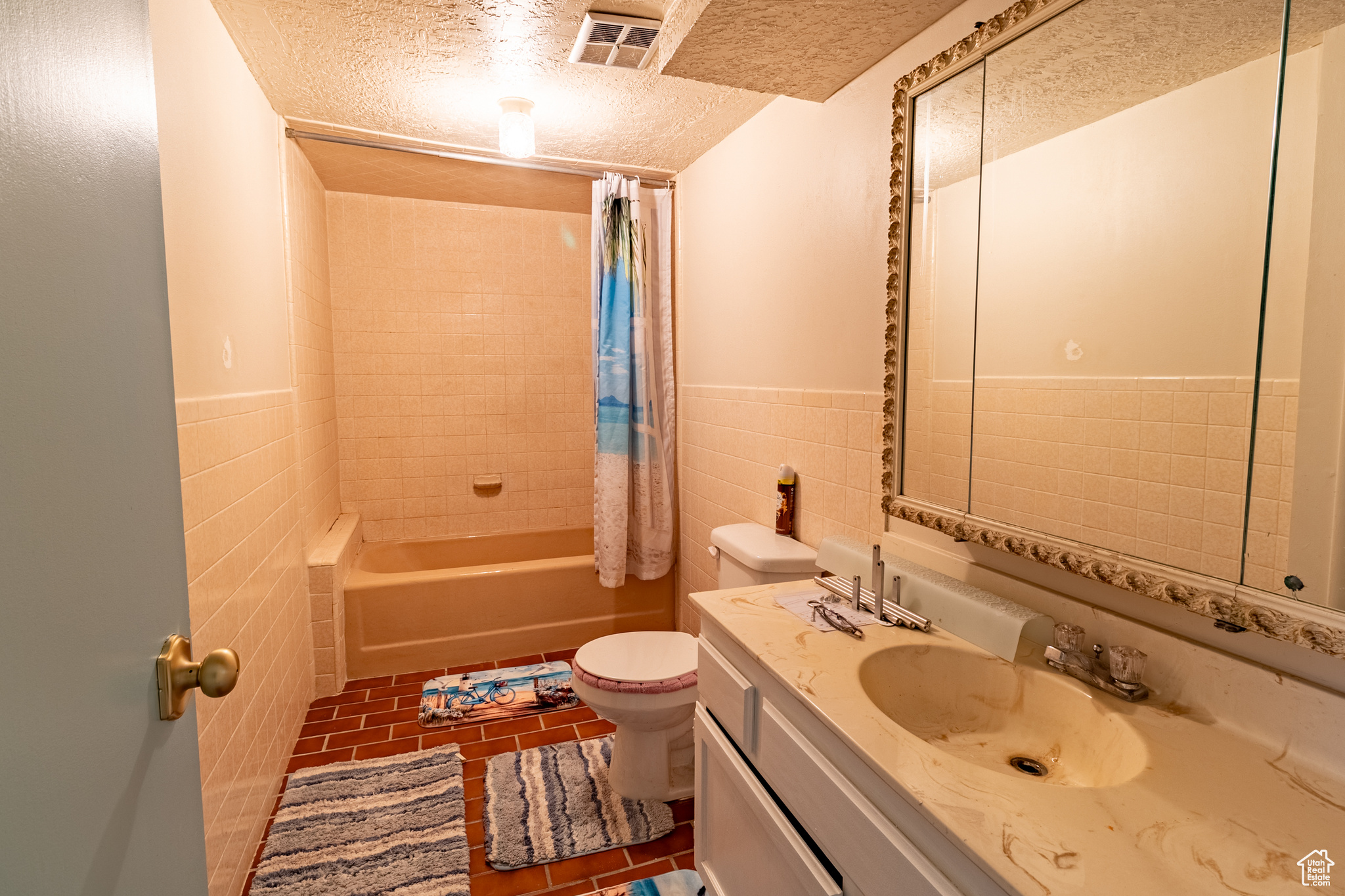 VALLEY WEST RANCHES - Residential
