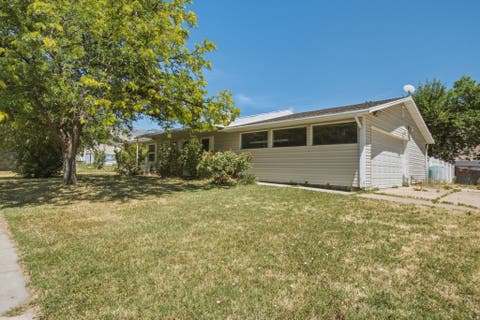 Photo of 1016 N 325 W, Harrisville, UT 84404 (MLS # 2170172)