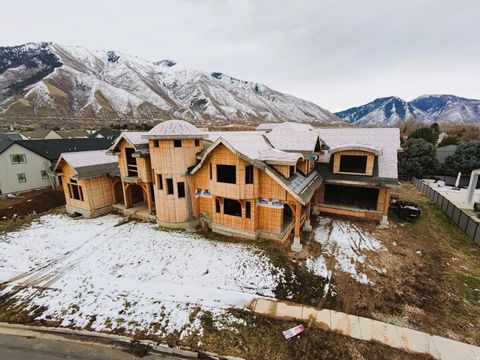 Tiny photo for 72 E 400 S, Mapleton, UT 84664 (MLS # 2139104)