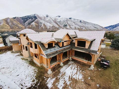 Tiny photo for 72 E 400 S, Mapleton, UT 84664 (MLS # 2139104)