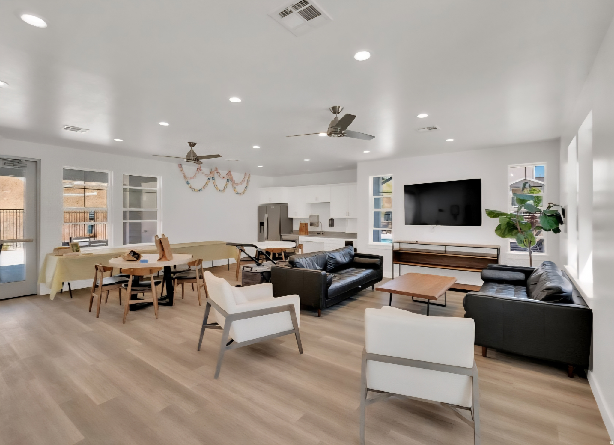 BRINGHURST STATION - Residential