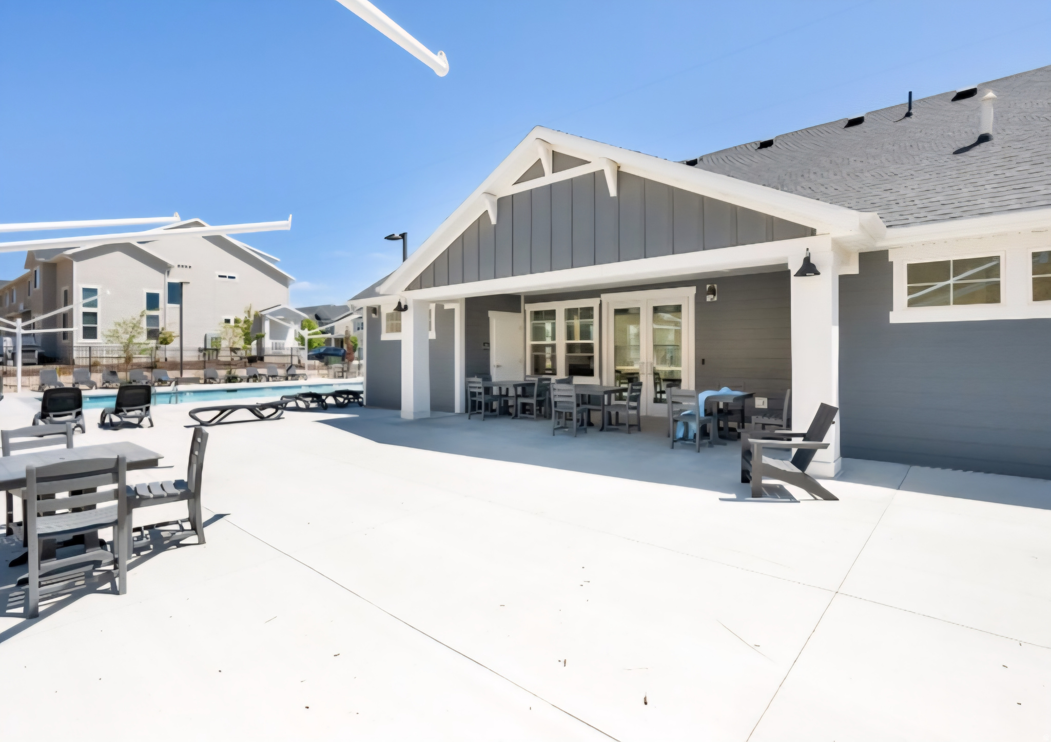 BRINGHURST STATION - Residential