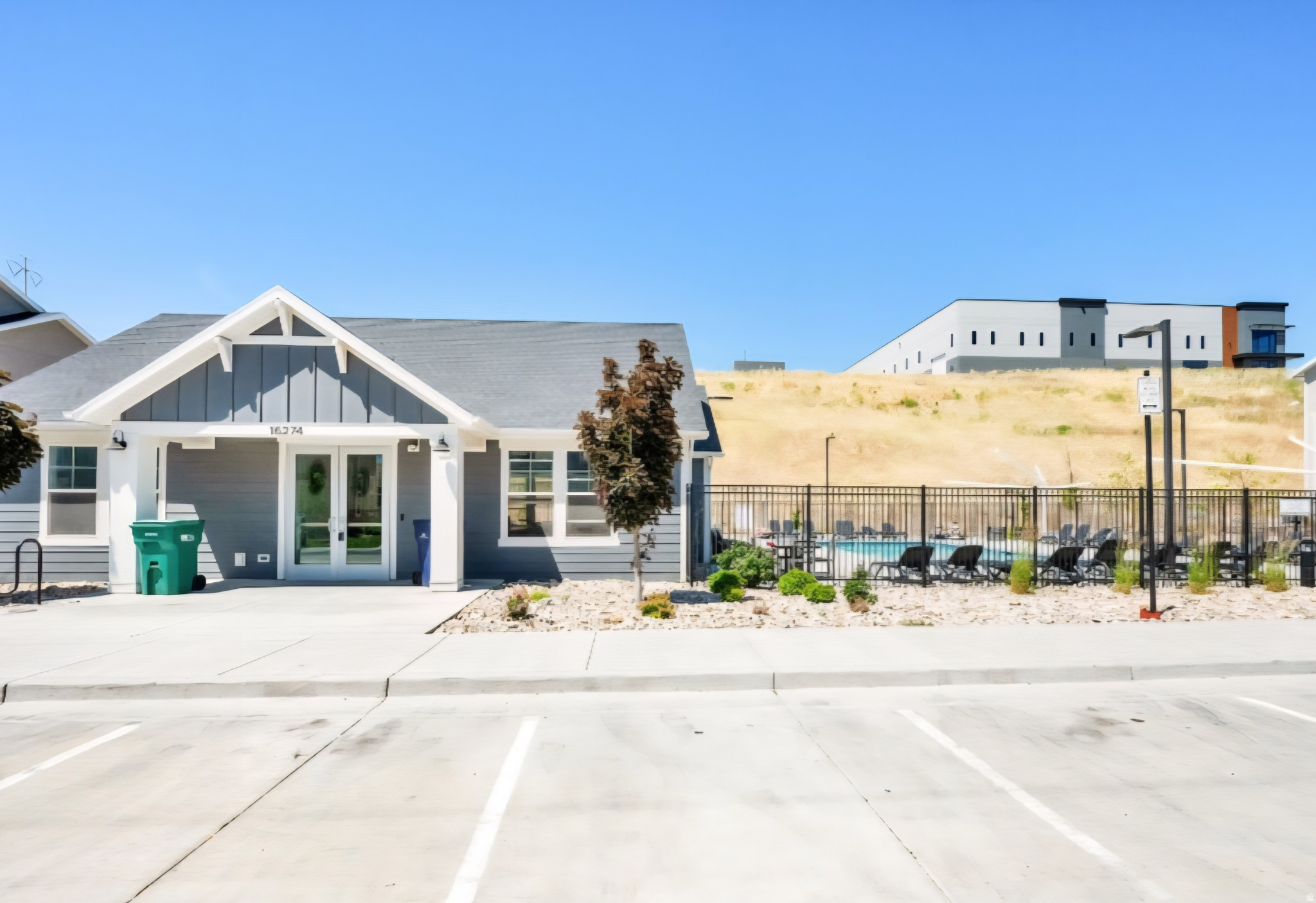 BRINGHURST STATION - Residential