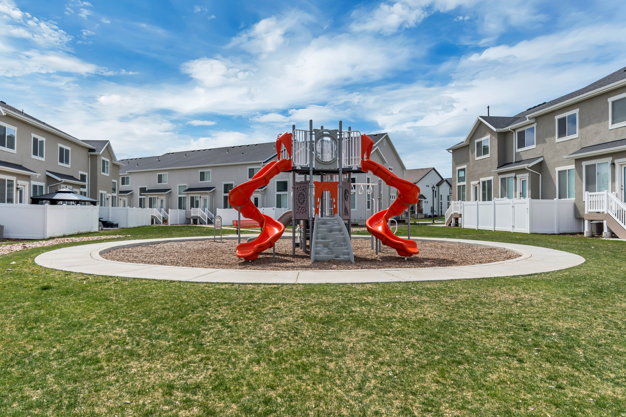 BRINGHURST STATION - Residential