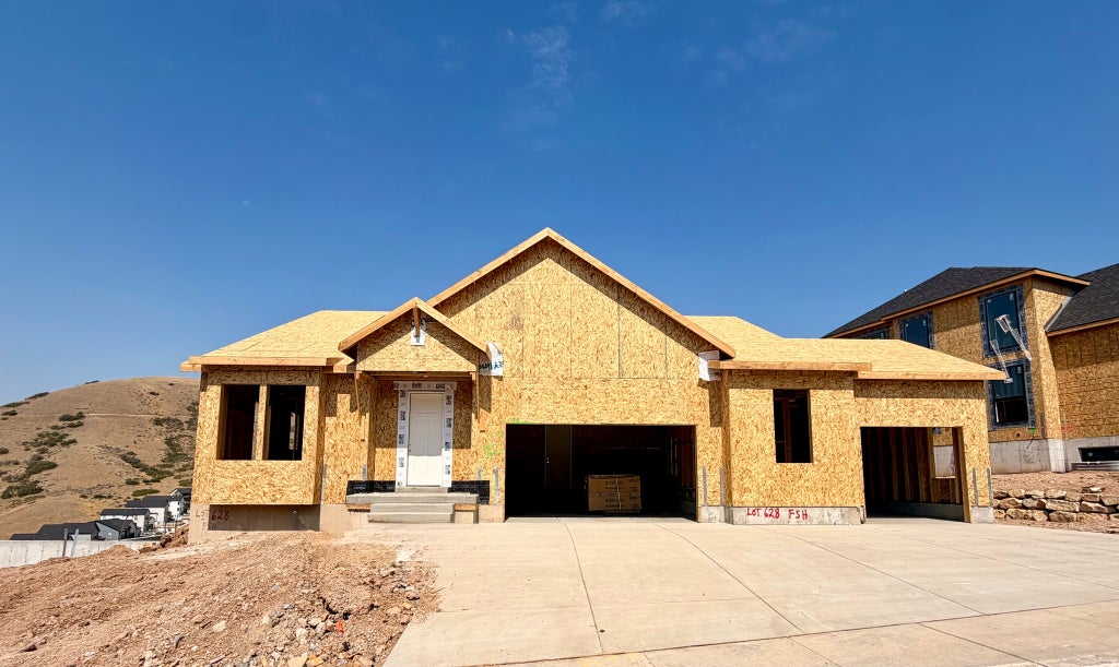 Photo of 6013 N CANYON RIM RD #628, Lehi, UT 84048 (MLS # 2177006)