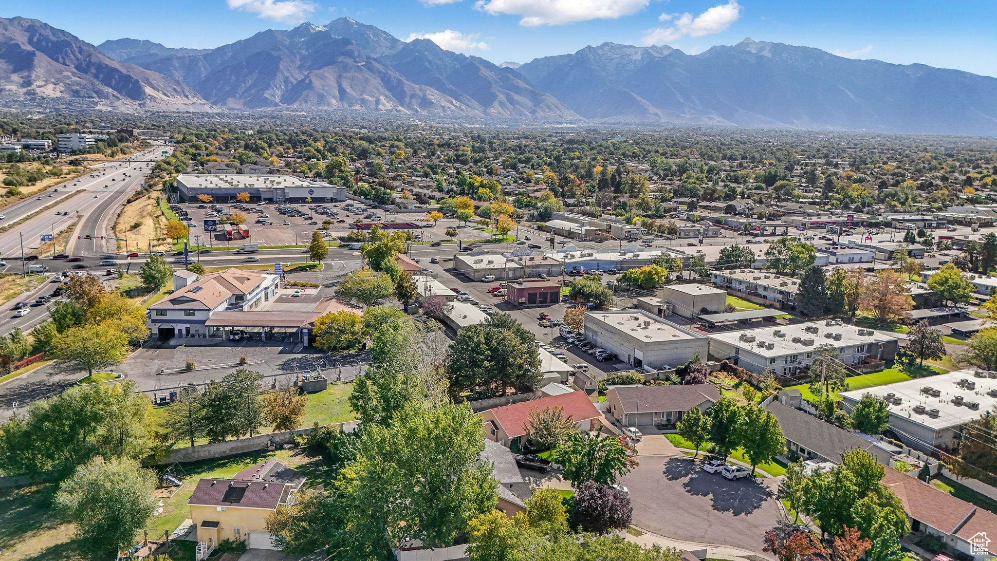 MALSTROM COURT - Residential