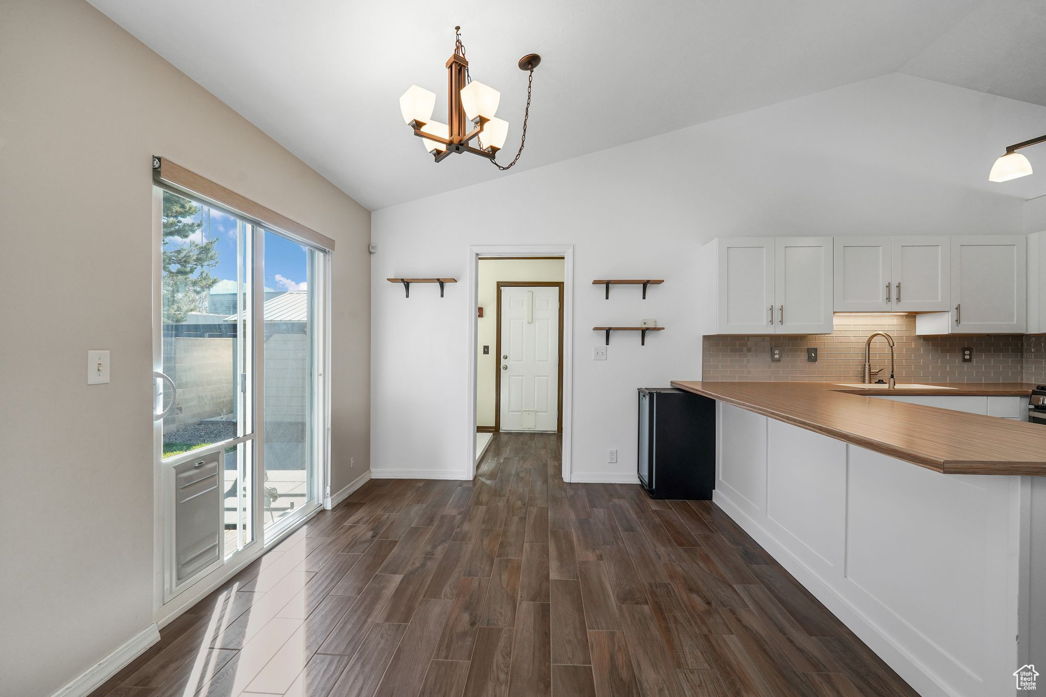 MALSTROM COURT - Residential