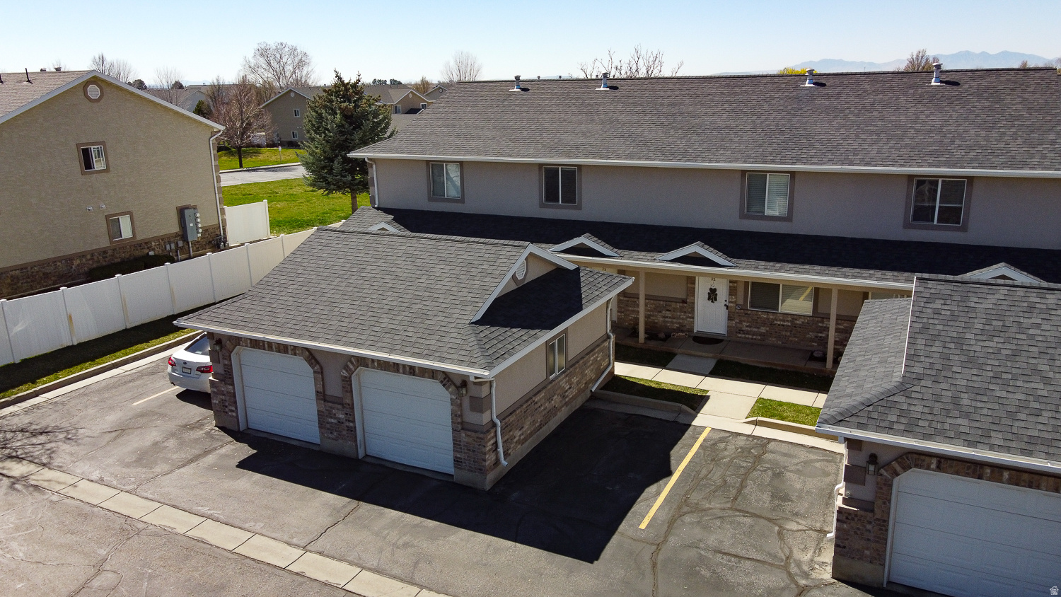 SUNBROOK CONDOMINIUM - Residential